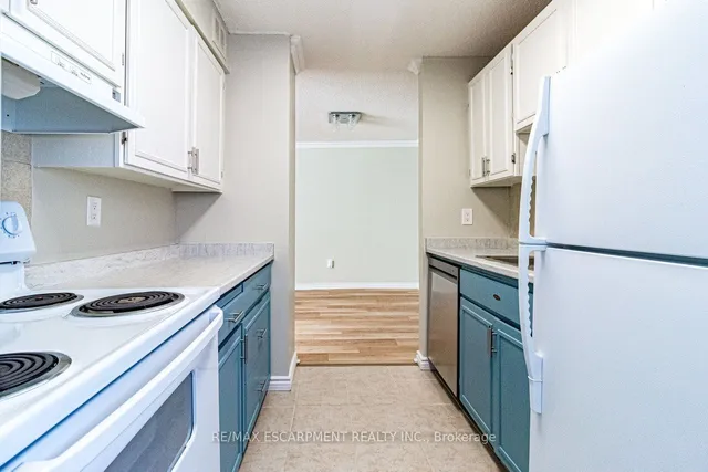 Additional property image - 222 Jackson St Unit 305