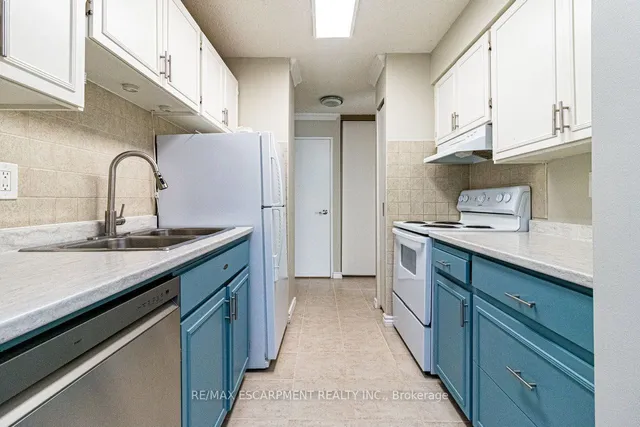 Additional property image - 222 Jackson St Unit 305