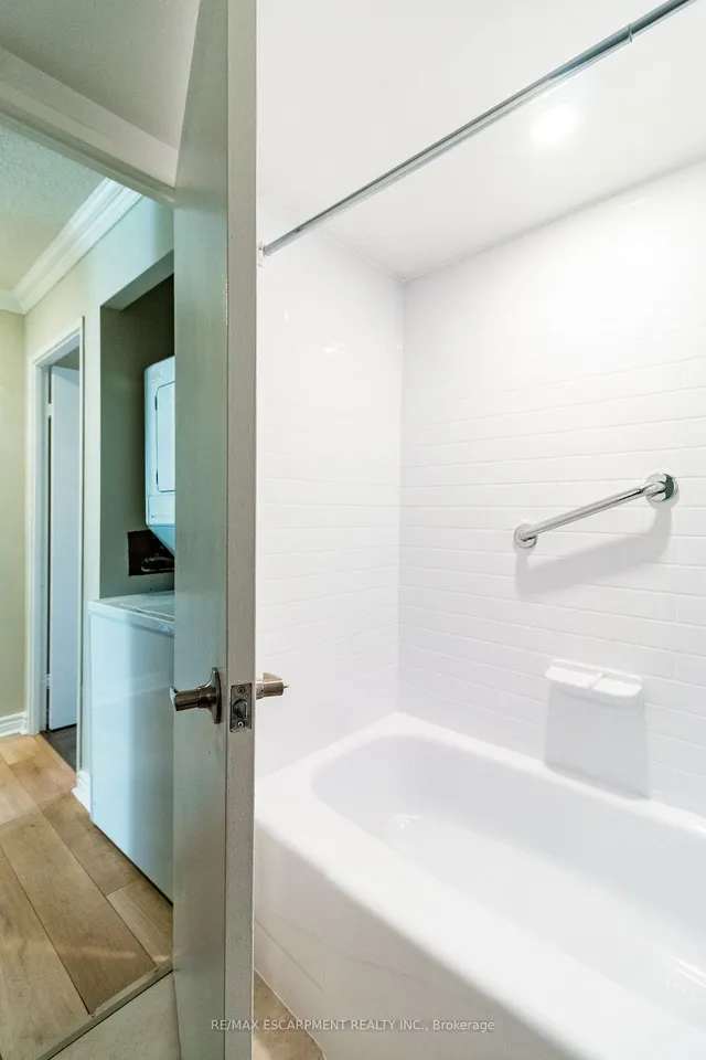 Additional property image - 222 Jackson St Unit 305