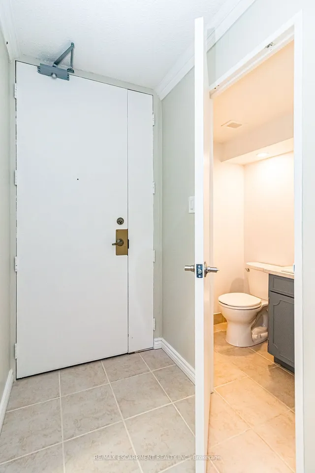 Additional property image - 222 Jackson St Unit 305