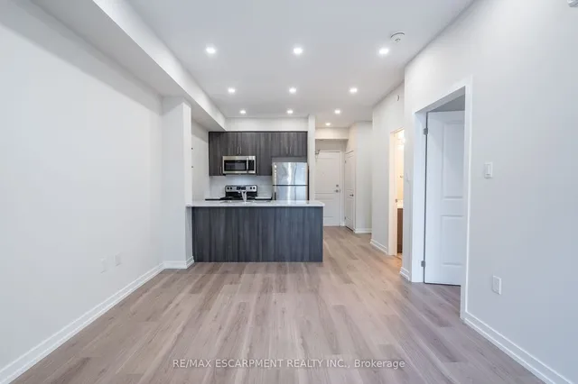 Additional property image - 125 Shoreview Pl Unit 205