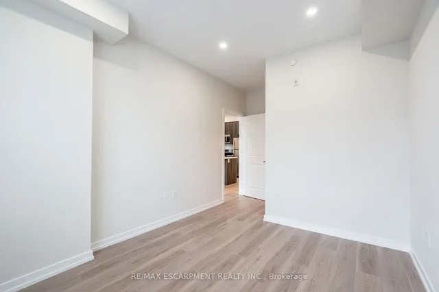 Additional property image - 125 Shoreview Pl Unit 205