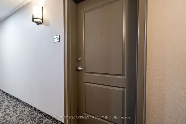 Additional property image - 125 Shoreview Pl Unit 205