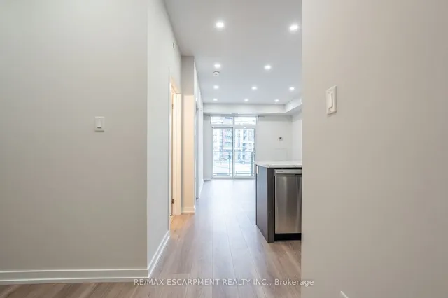 Additional property image - 125 Shoreview Pl Unit 205