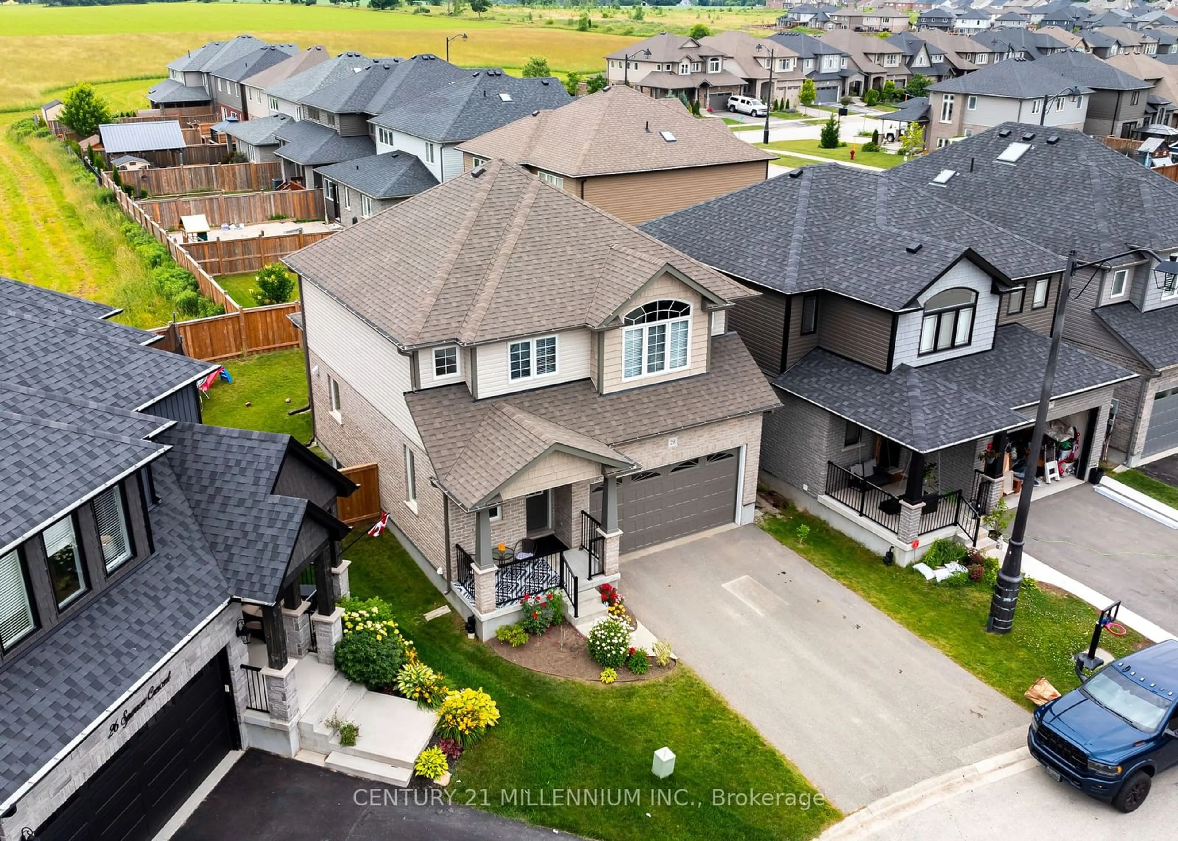 A pic from outside/outdoor area/front of a property/back of a property/a pic from drone, street for 28 Sparrow Cres, East Luther Grand Valley Ontario L9W 7P2