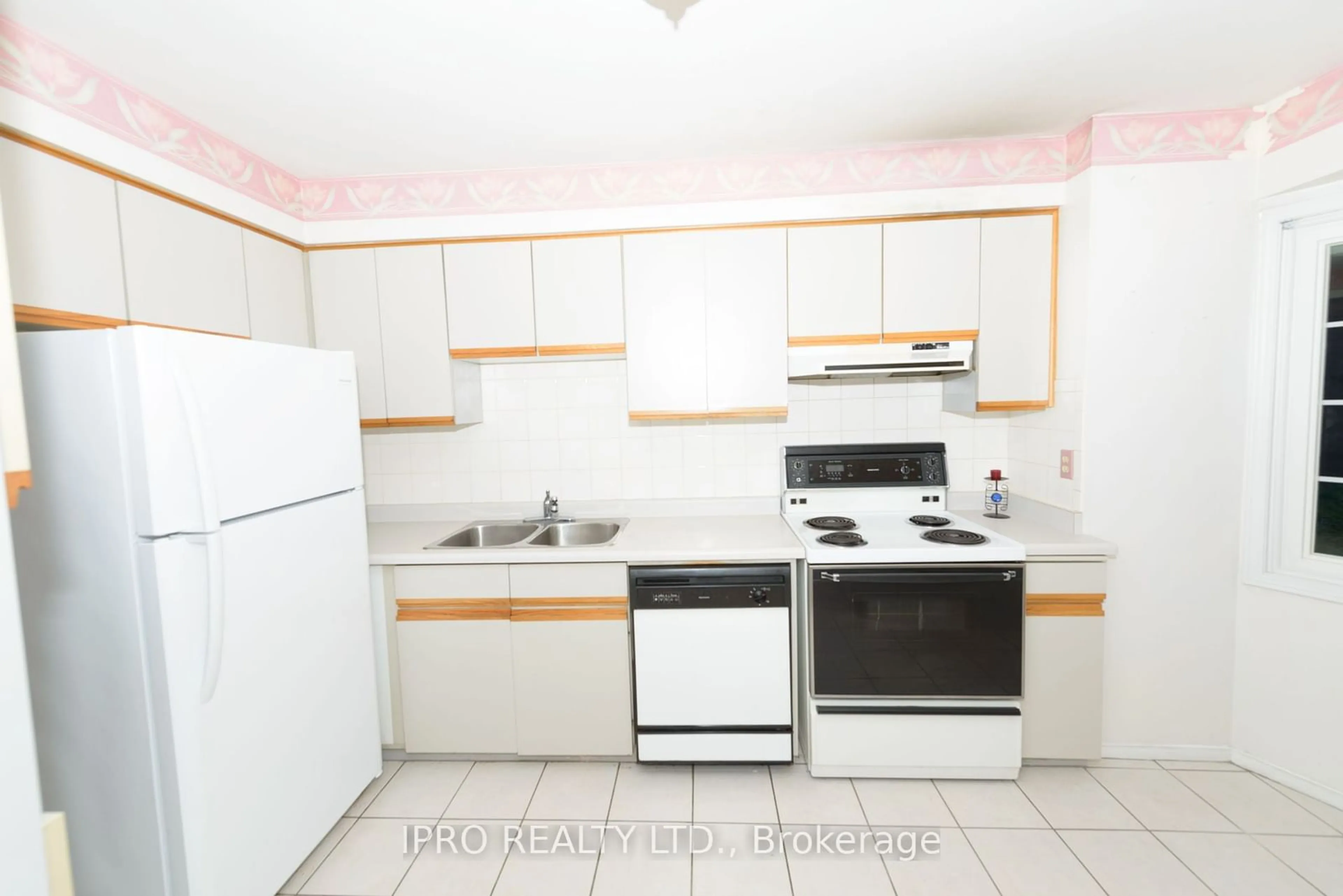 Standard kitchen, unknown for 38 Elora Dr #28, Hamilton Ontario L9C 7L4