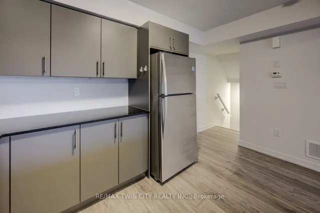 Additional property image - 219 West Oak Tr Unit 81