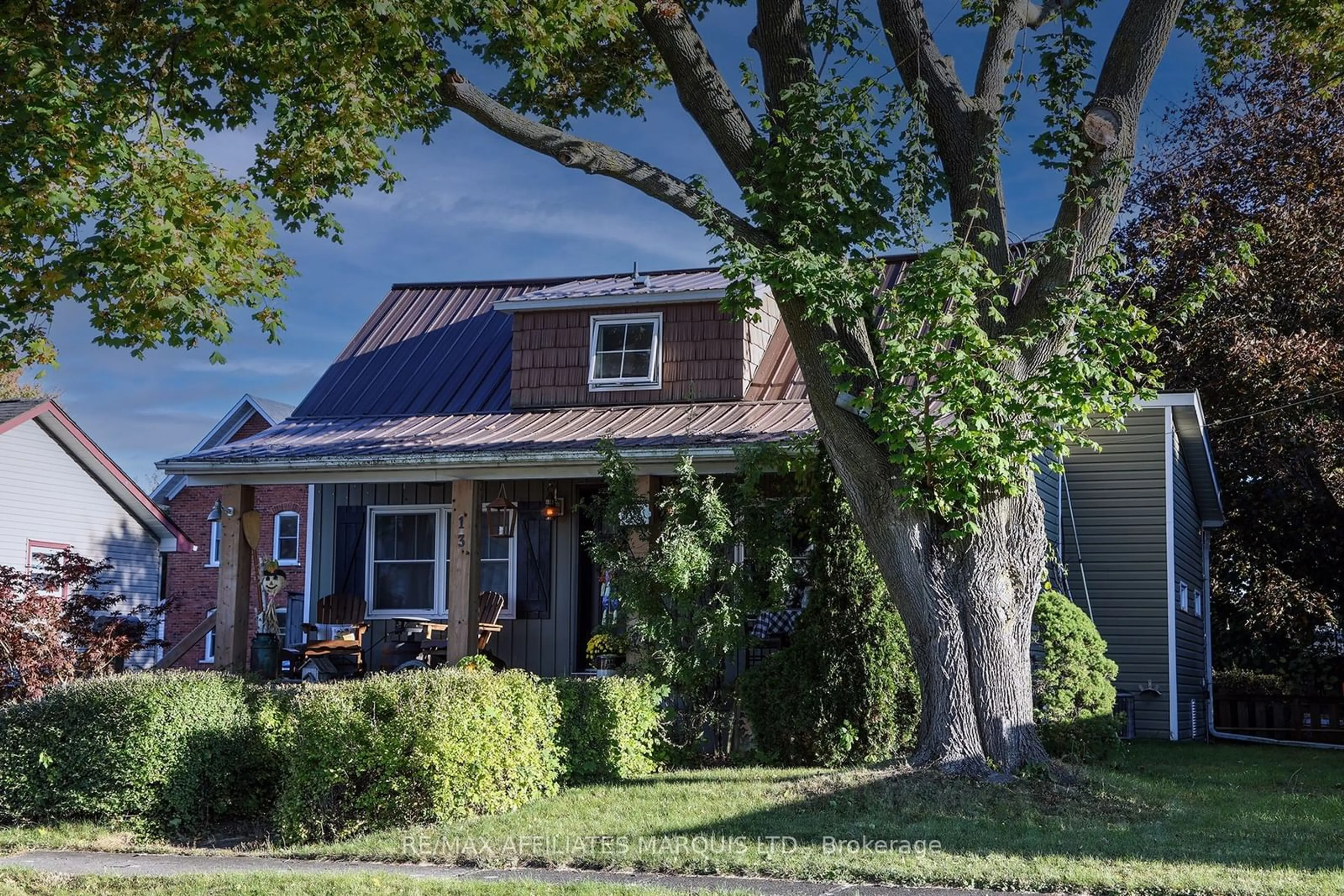 Home with brick exterior material, street for 13 Maud St, South Dundas Ontario K0C 1X0