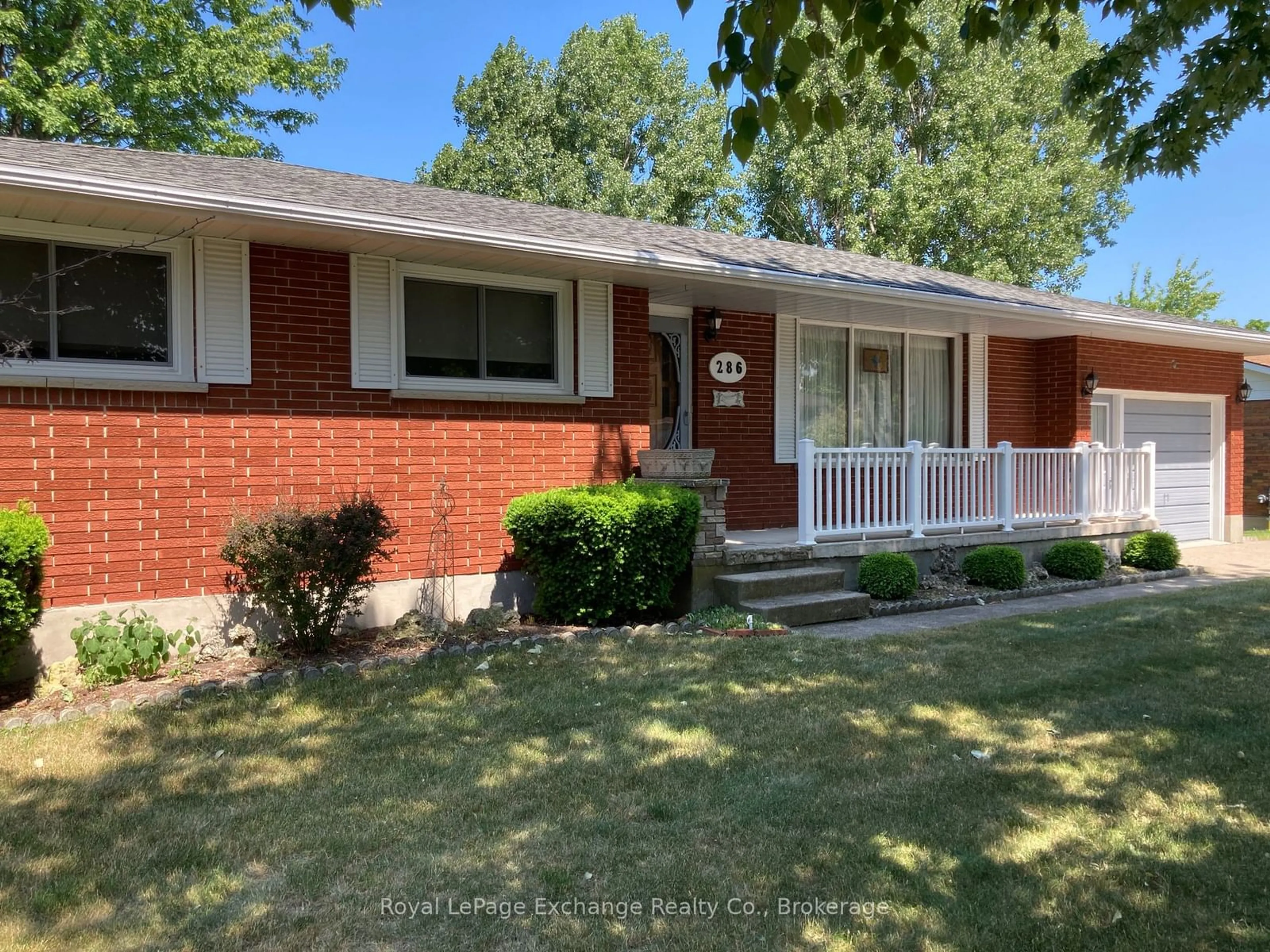 Home with brick exterior material, street for 286 Alice St, Kincardine Ontario N2Z 2P8