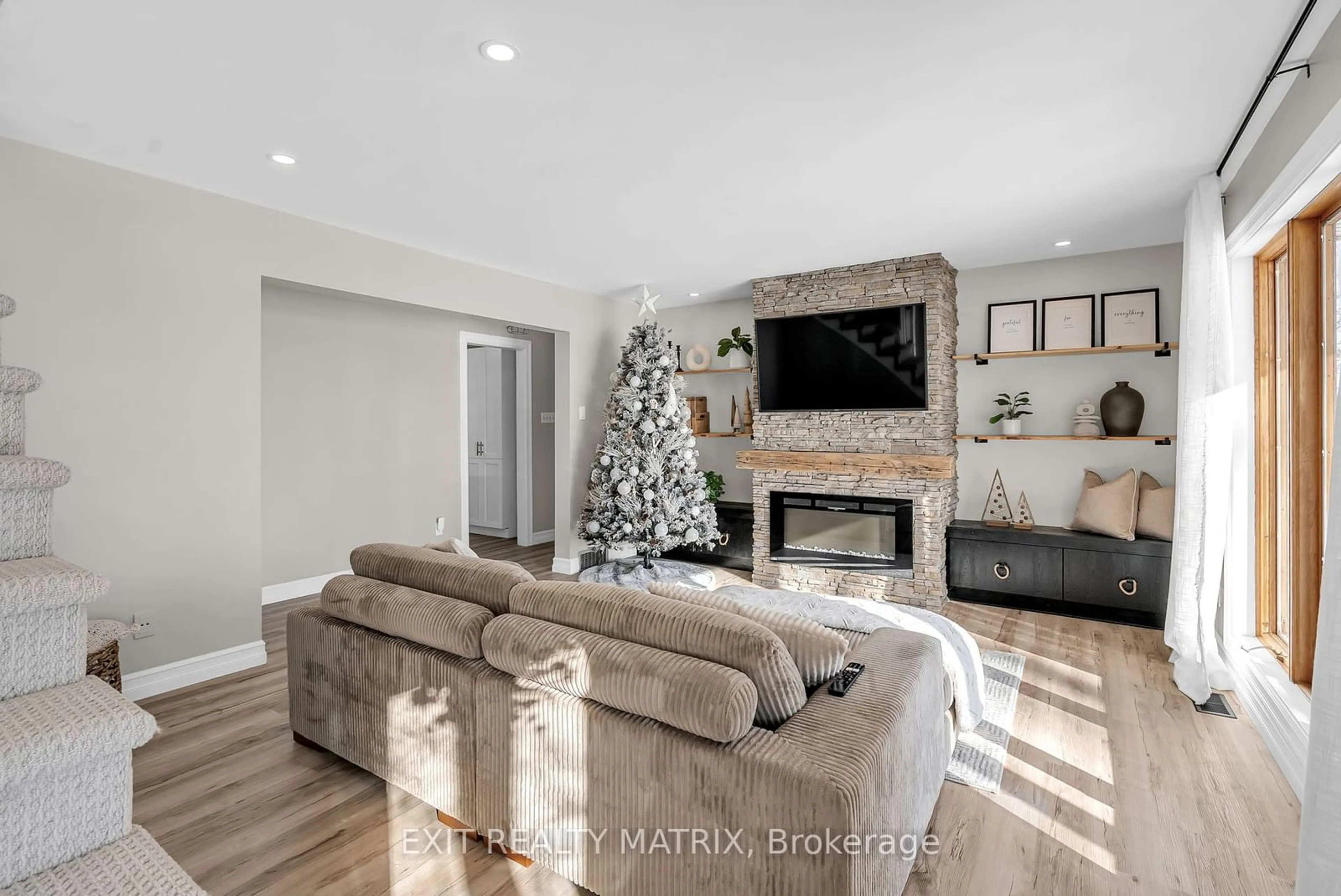 Living room with furniture, unknown for 2004 Route 700 W Rd, The Nation Ontario K0A 3C0