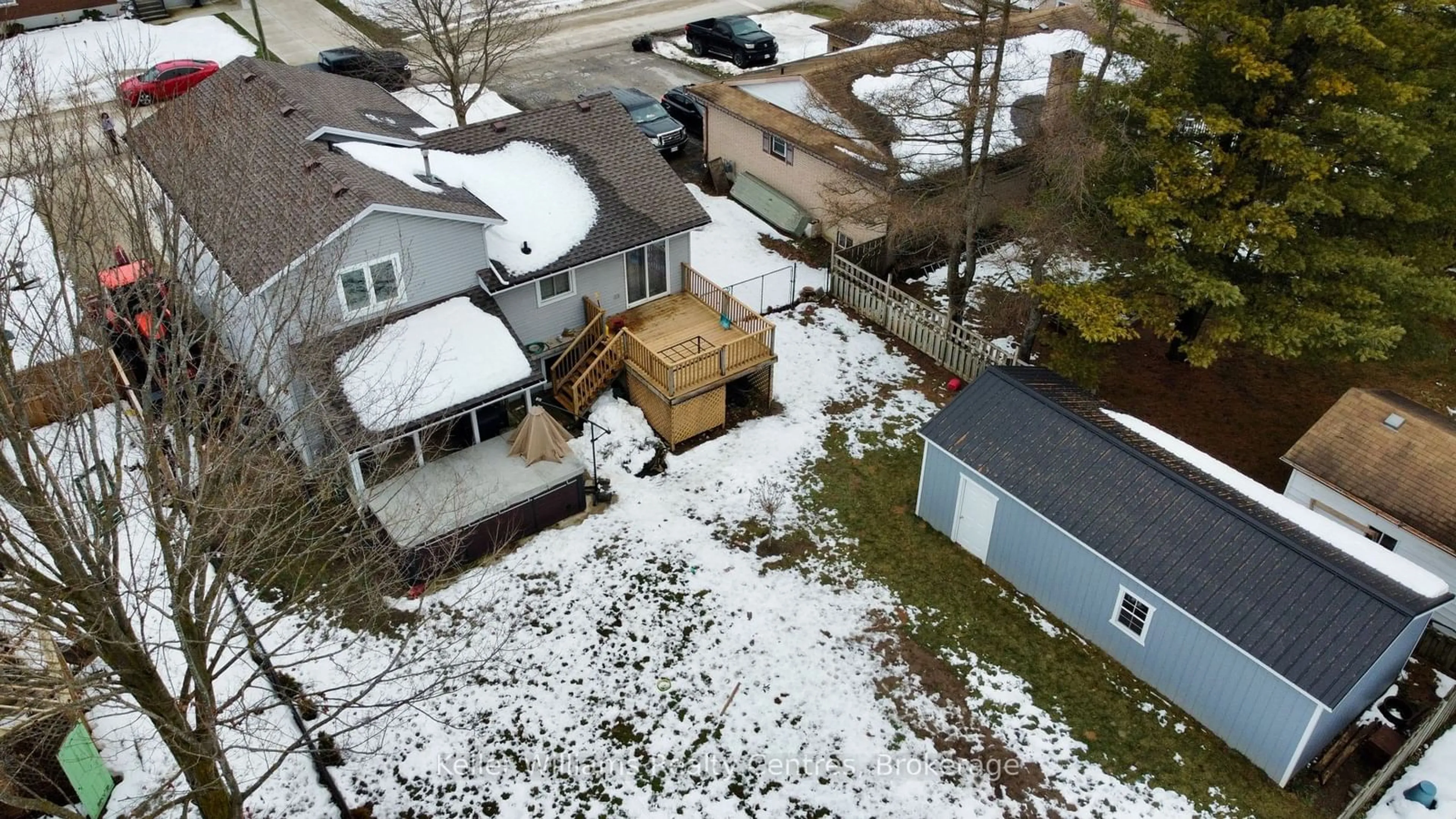 A pic from outside/outdoor area/front of a property/back of a property/a pic from drone, street for 12 Thomas St, South Bruce Ontario N0G 2S0