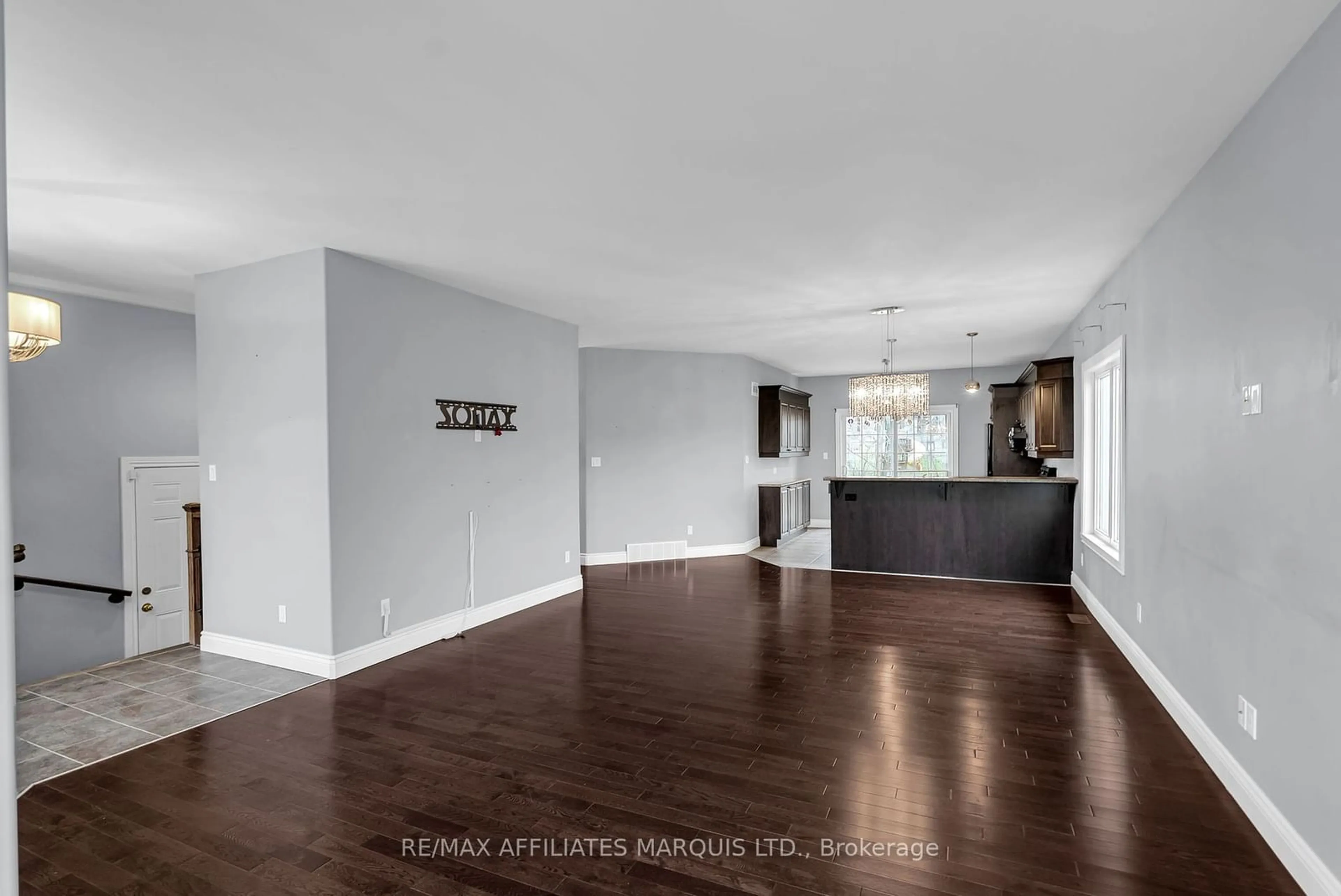 Open concept kitchen, wood/laminate floor for 45 Abagail Cres, South Stormont Ontario K0C 1P0