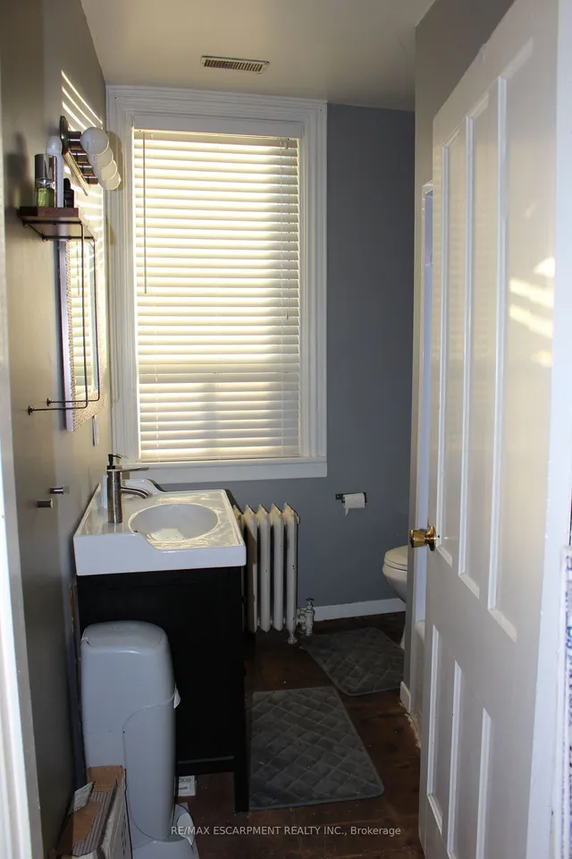 Additional image 4 of 32 Steven St