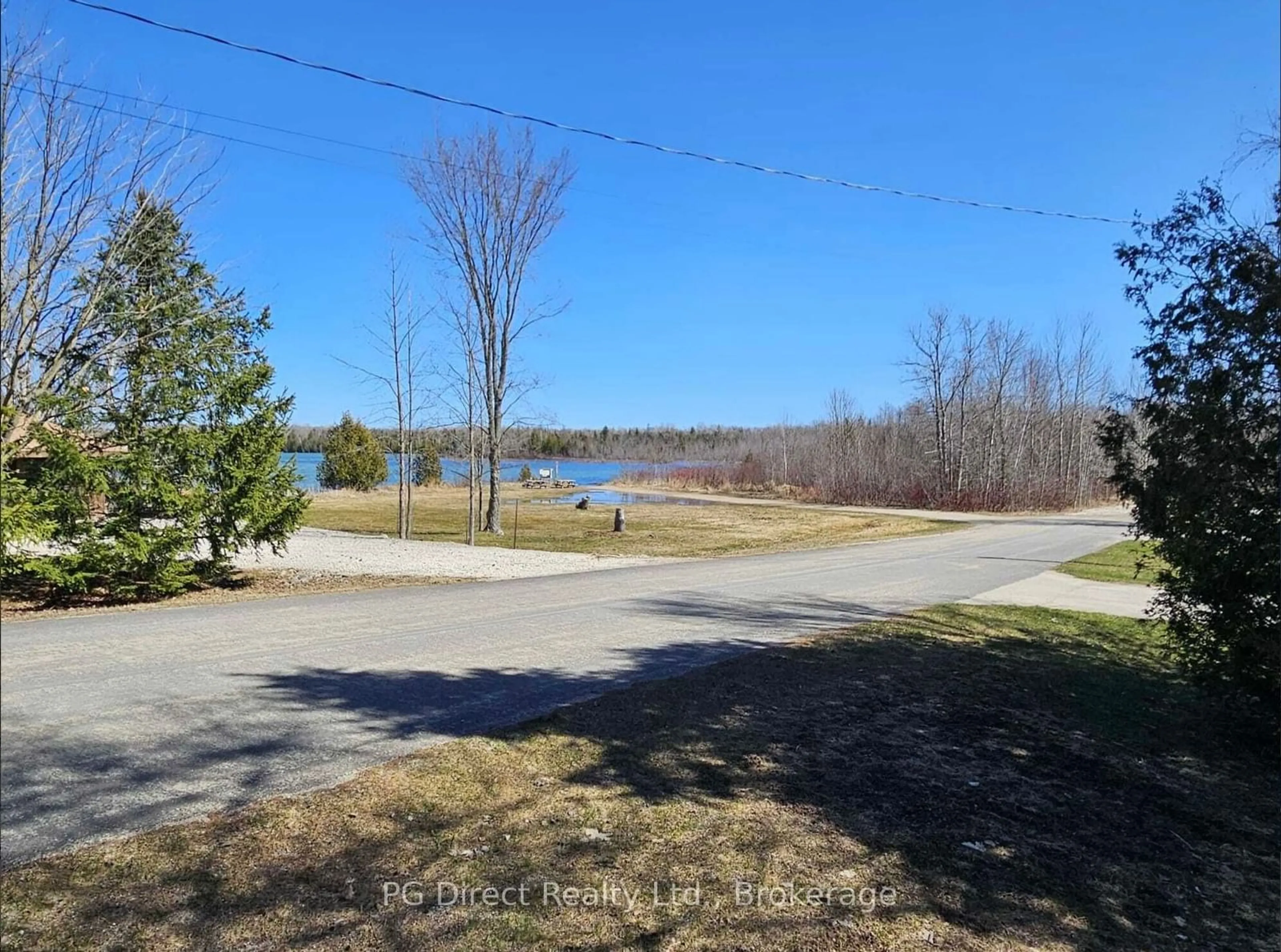 A pic from outside/outdoor area/front of a property/back of a property/a pic from drone, water/lake/river/ocean view for 137 Maple Dr, Northern Bruce Peninsula Ontario N0H 1Z0