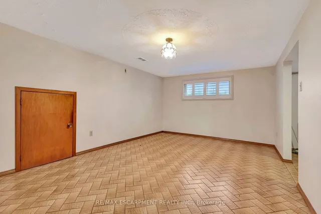Additional property image - 11 Marcella Cres