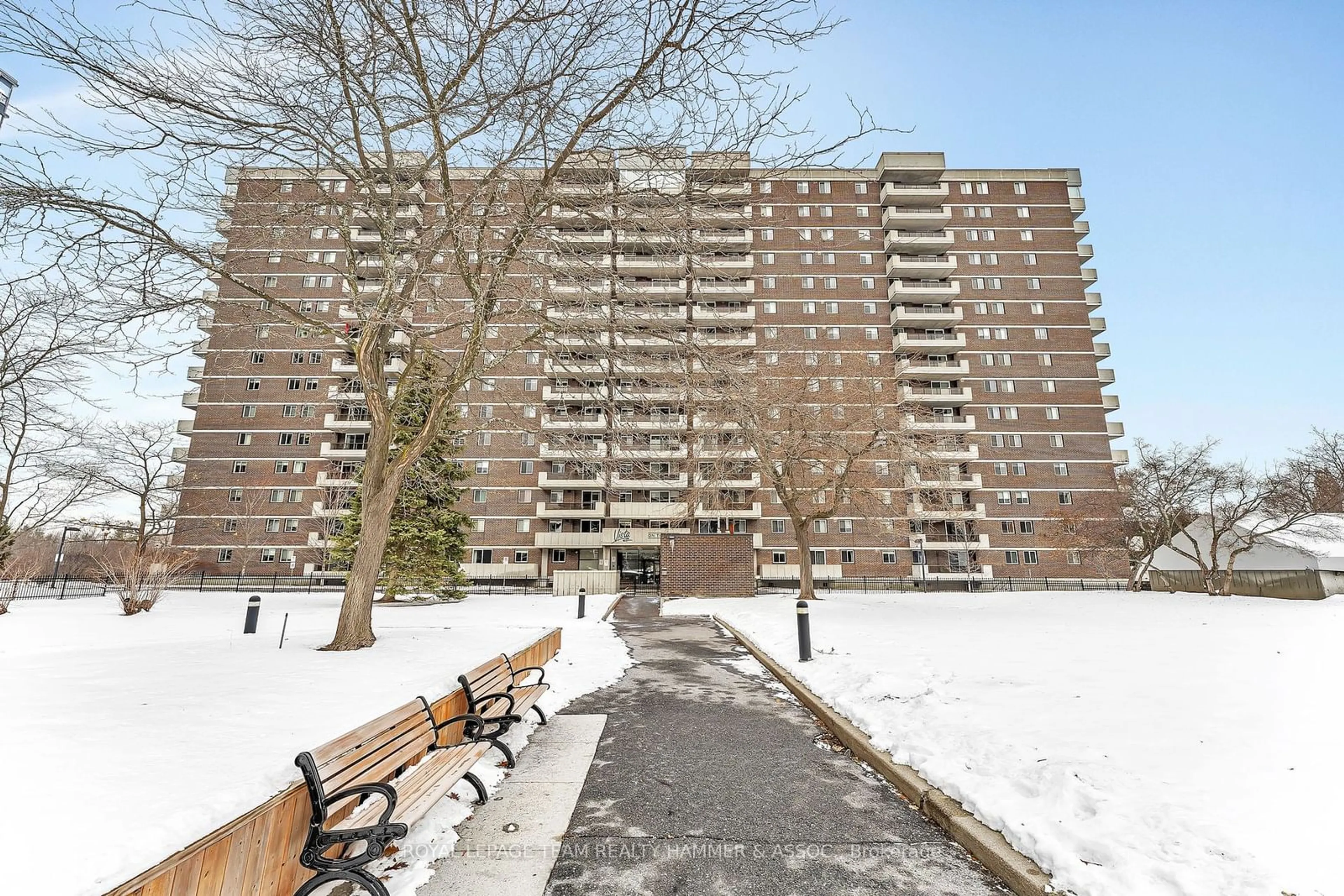 Patio, street for 1705 Playfair Dr #109, Alta Vista and Area Ontario K1H 8P6