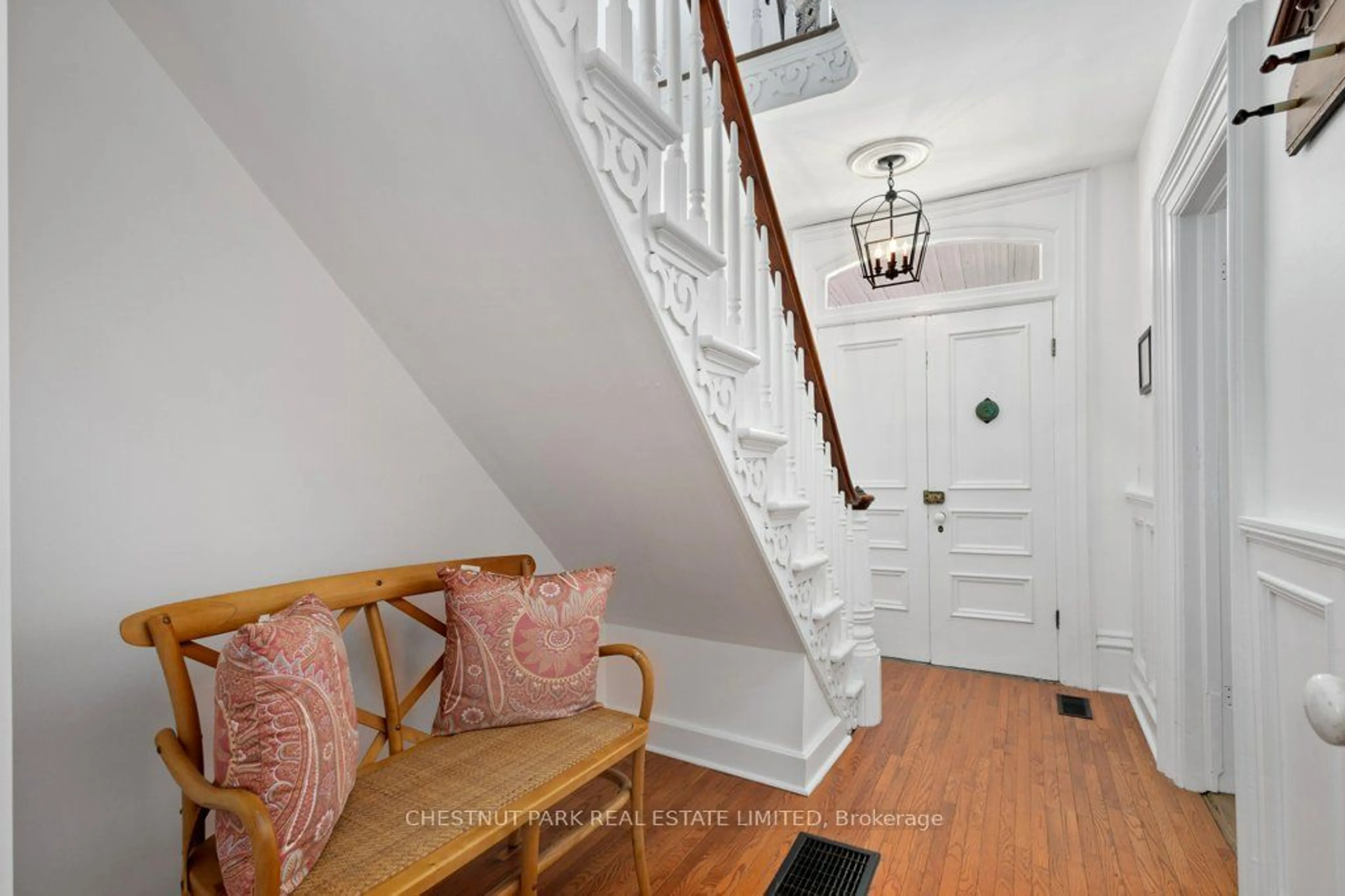 Indoor entryway for 349 Bloomfield Main St, Prince Edward County Ontario K0K 1G0