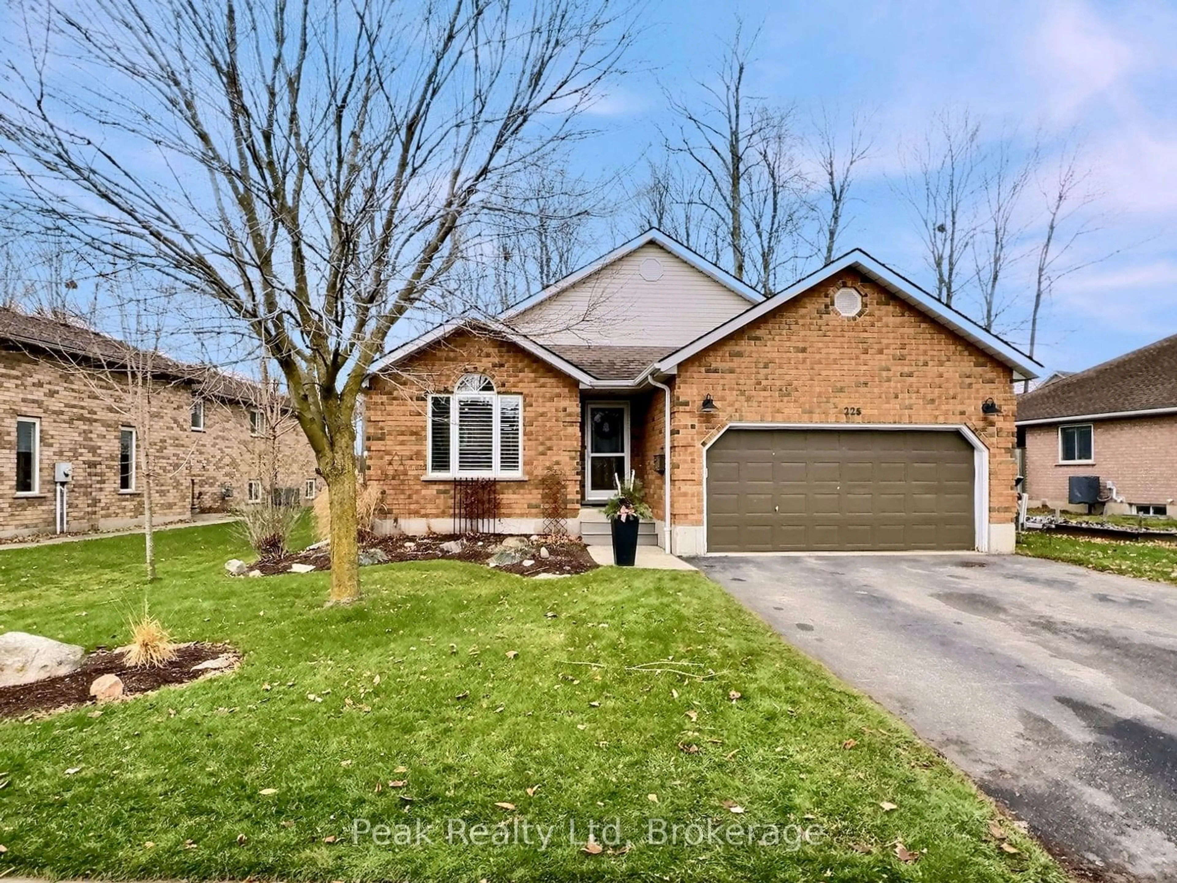 Home with brick exterior material, street for 225 Eby Cres, Wilmot Ontario N3A 1Y9