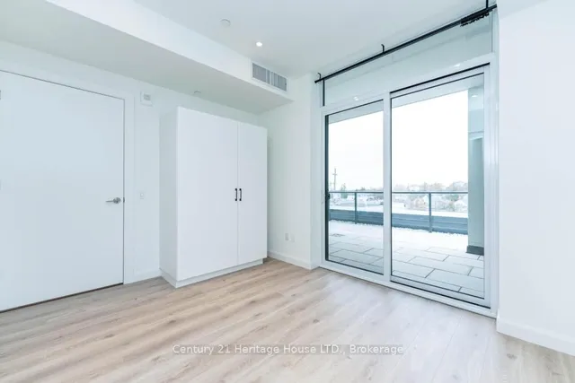Additional property image - 741 King St Unit 301
