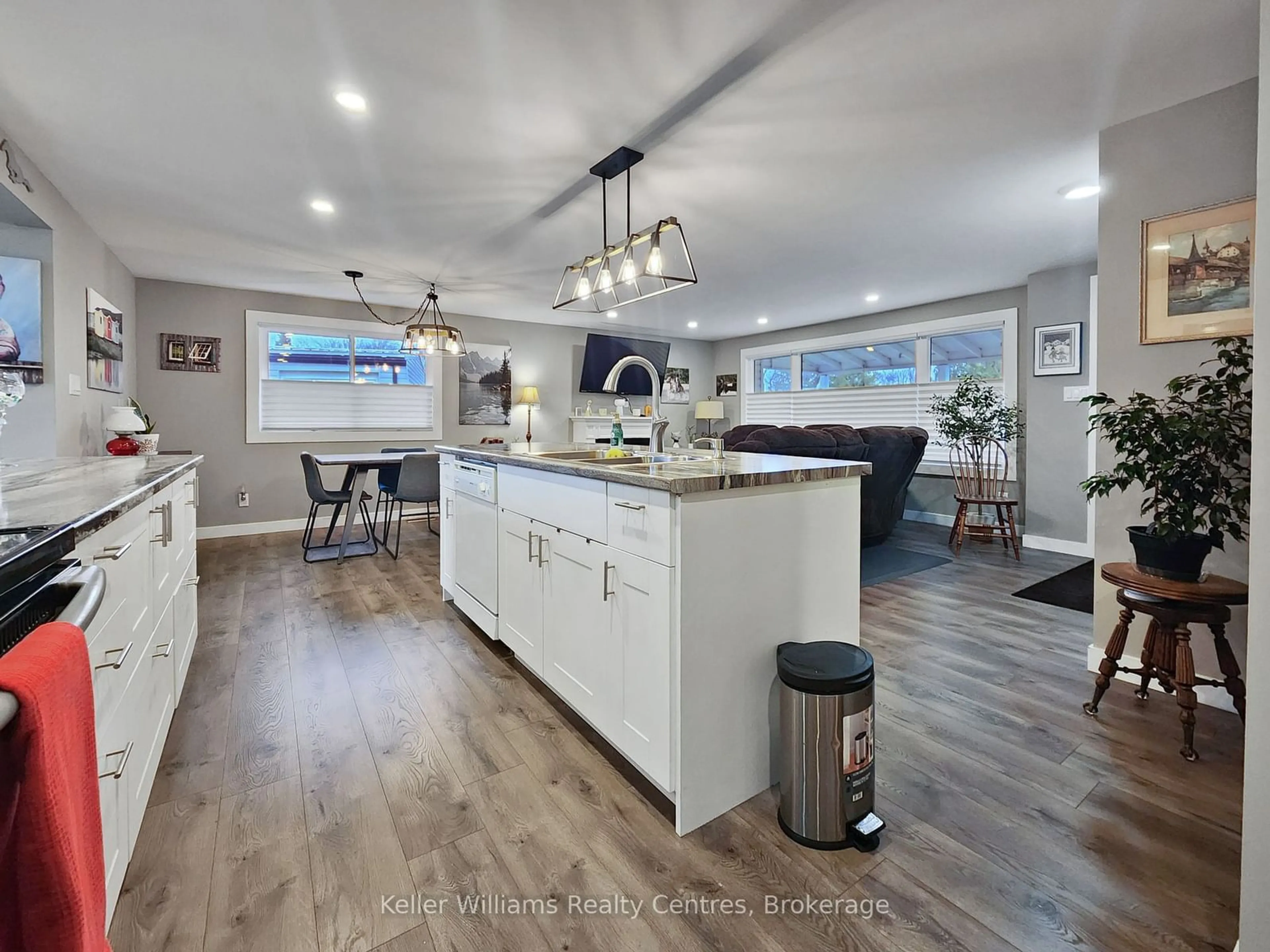 Open concept kitchen, unknown for 190 Pebble Beach Pkwy, Lambton Shores Ontario N0M 1T0