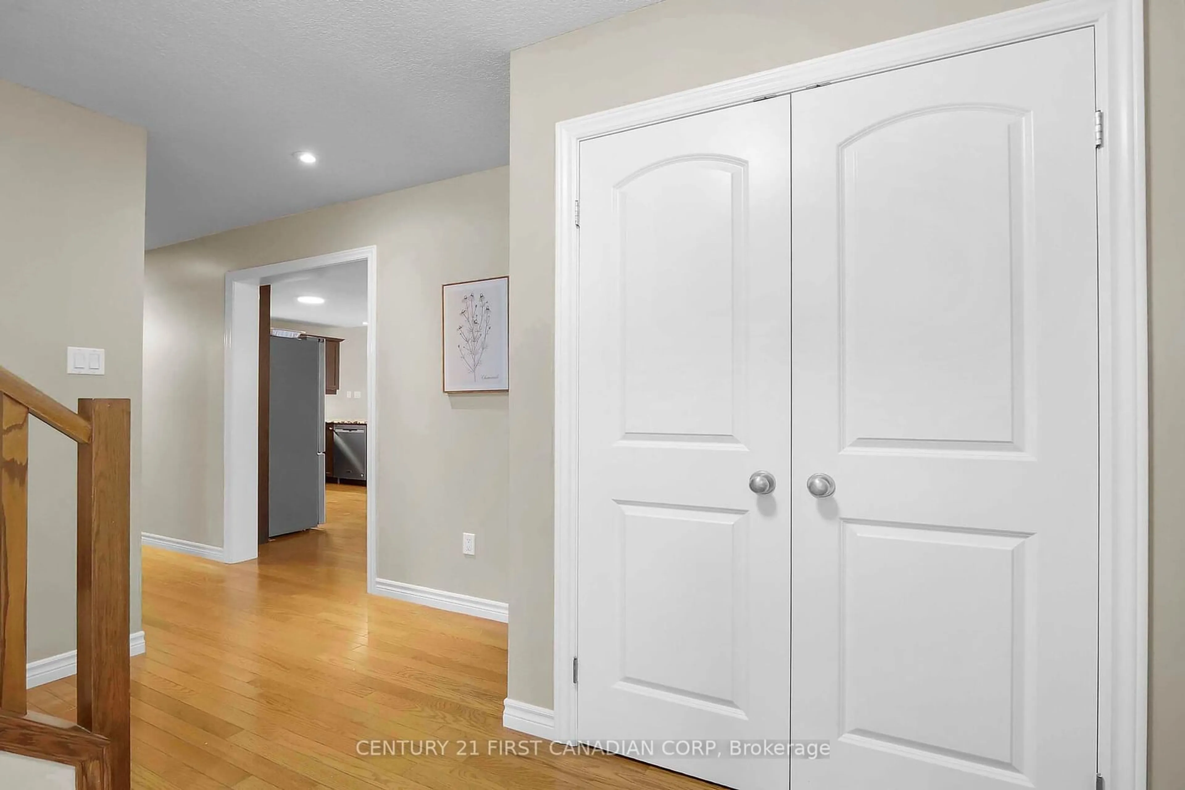 Indoor entryway for 1597 Stackhouse Ave, London Ontario N5X 0E9