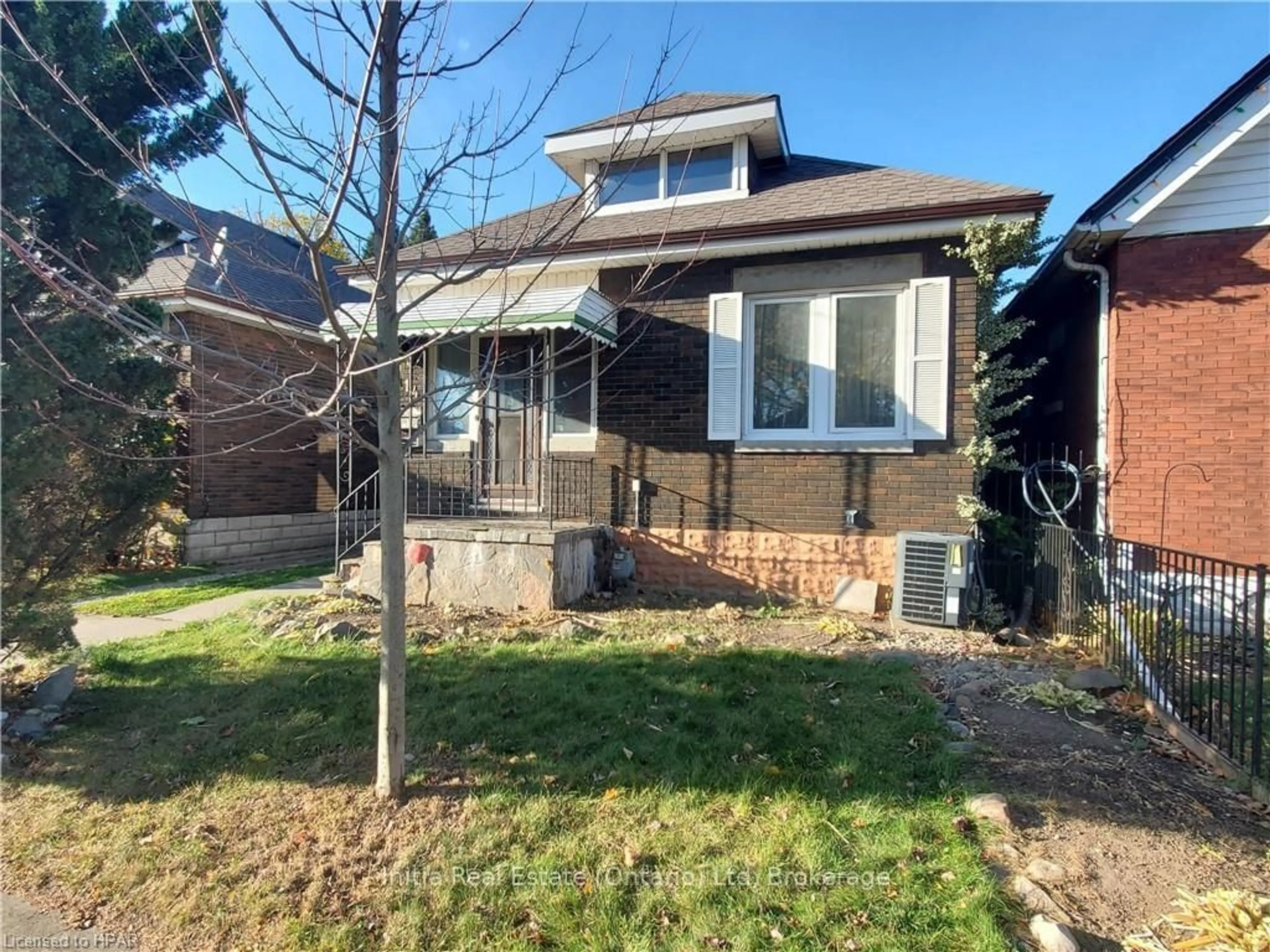 Home with brick exterior material, street for 114 VAUXHALL St, London Ontario N5Z 1B6