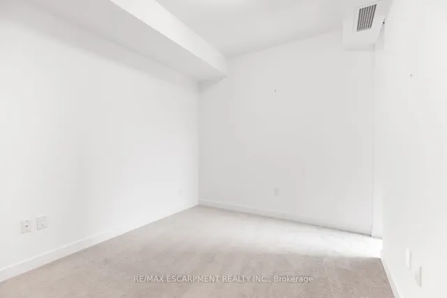 Additional property image - 450 Dundas St Unit 407
