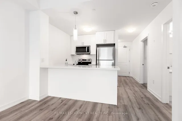 Additional property image - 450 Dundas St Unit 407