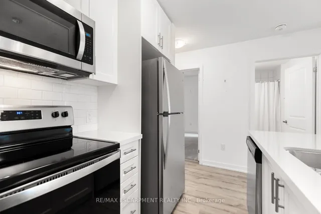 Additional property image - 450 Dundas St Unit 407