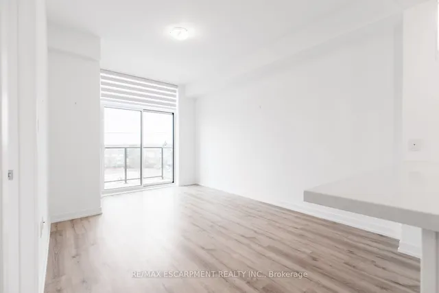 Additional property image - 450 Dundas St Unit 407