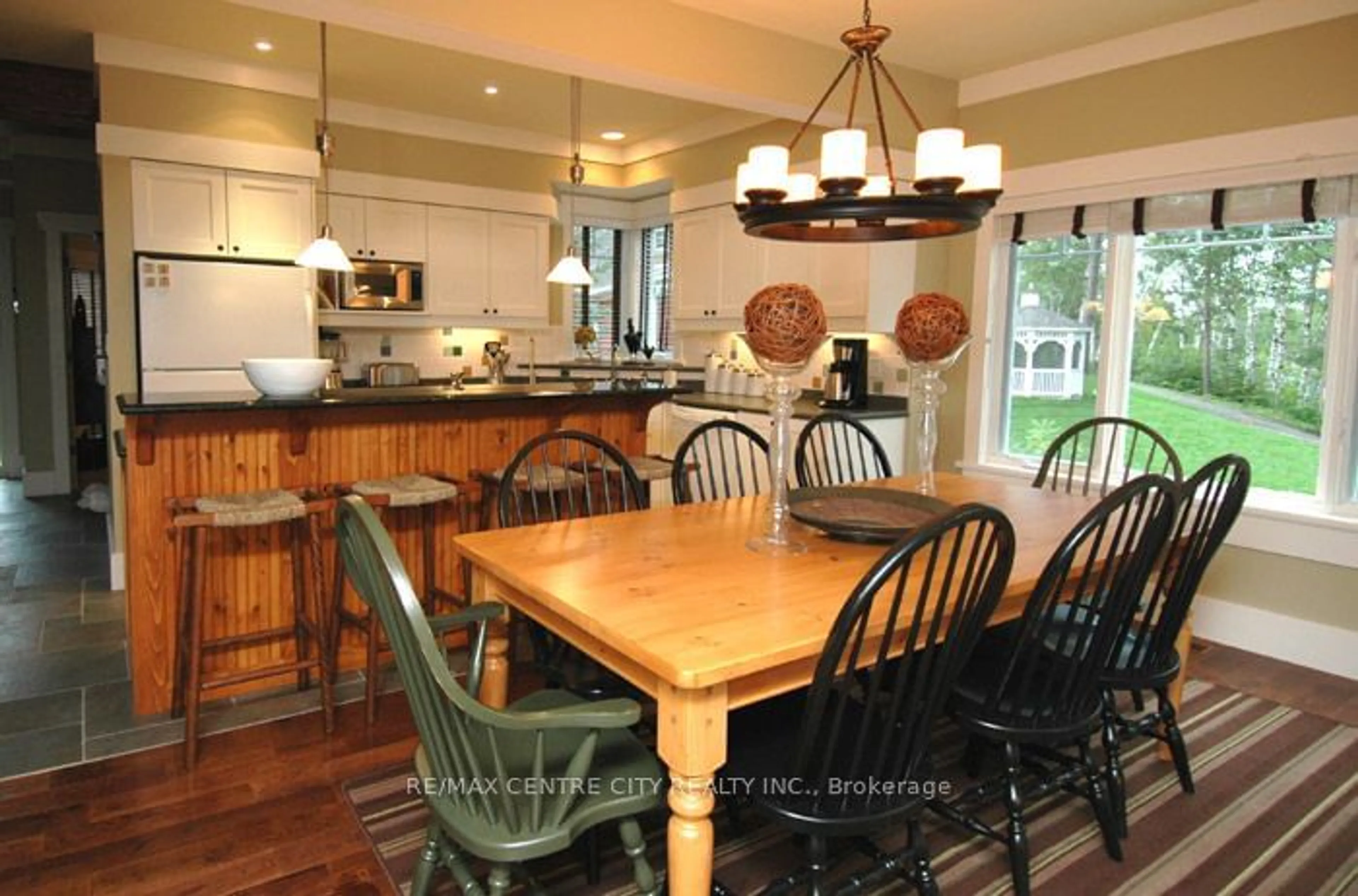 Open concept kitchen, unknown for 1020 Birch Glen Rd #Villa16, Lake of Bays Ontario P0B 1A0