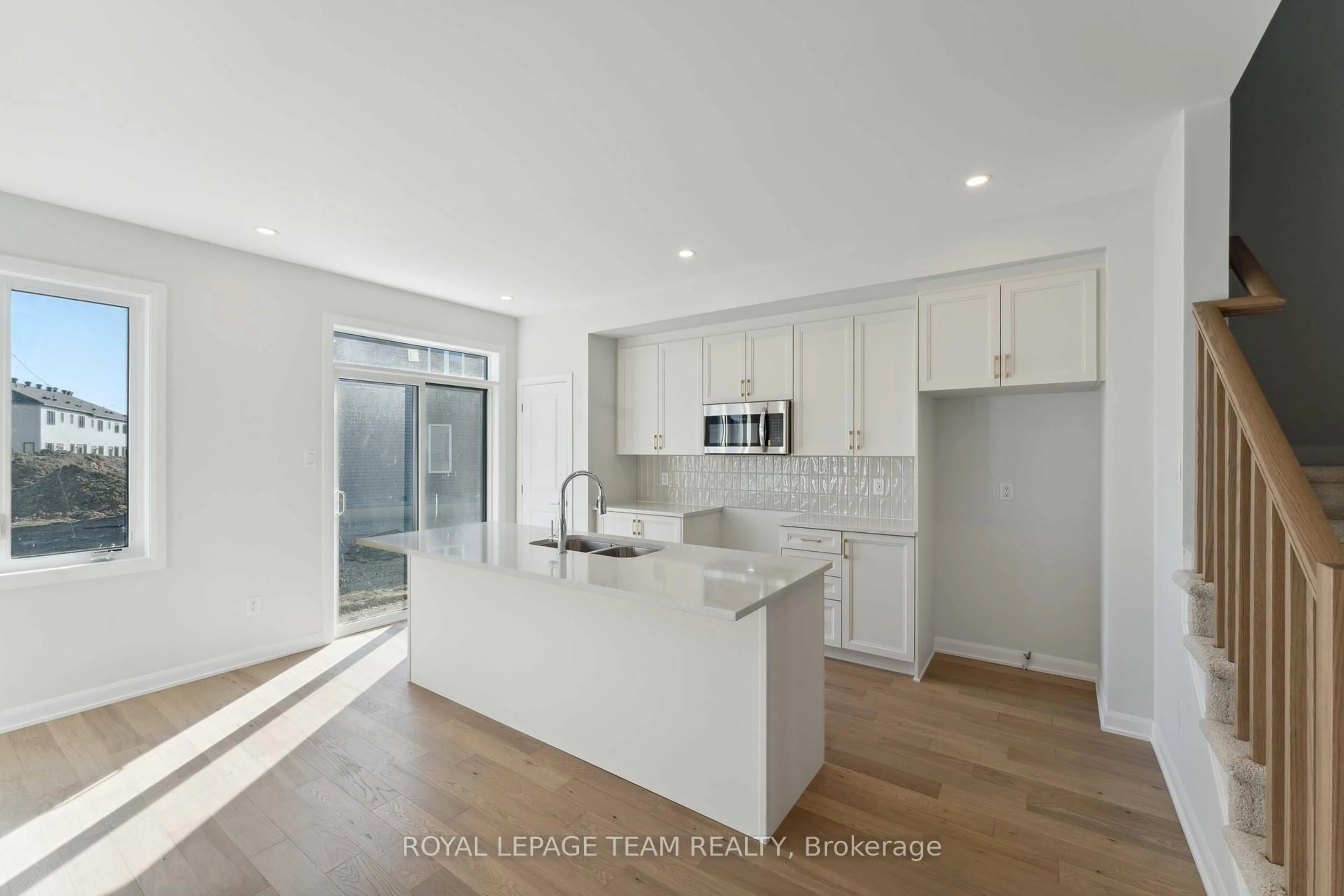 Open concept kitchen, unknown for 962 Locomotion Lane, Kanata Ontario K2V 0V4
