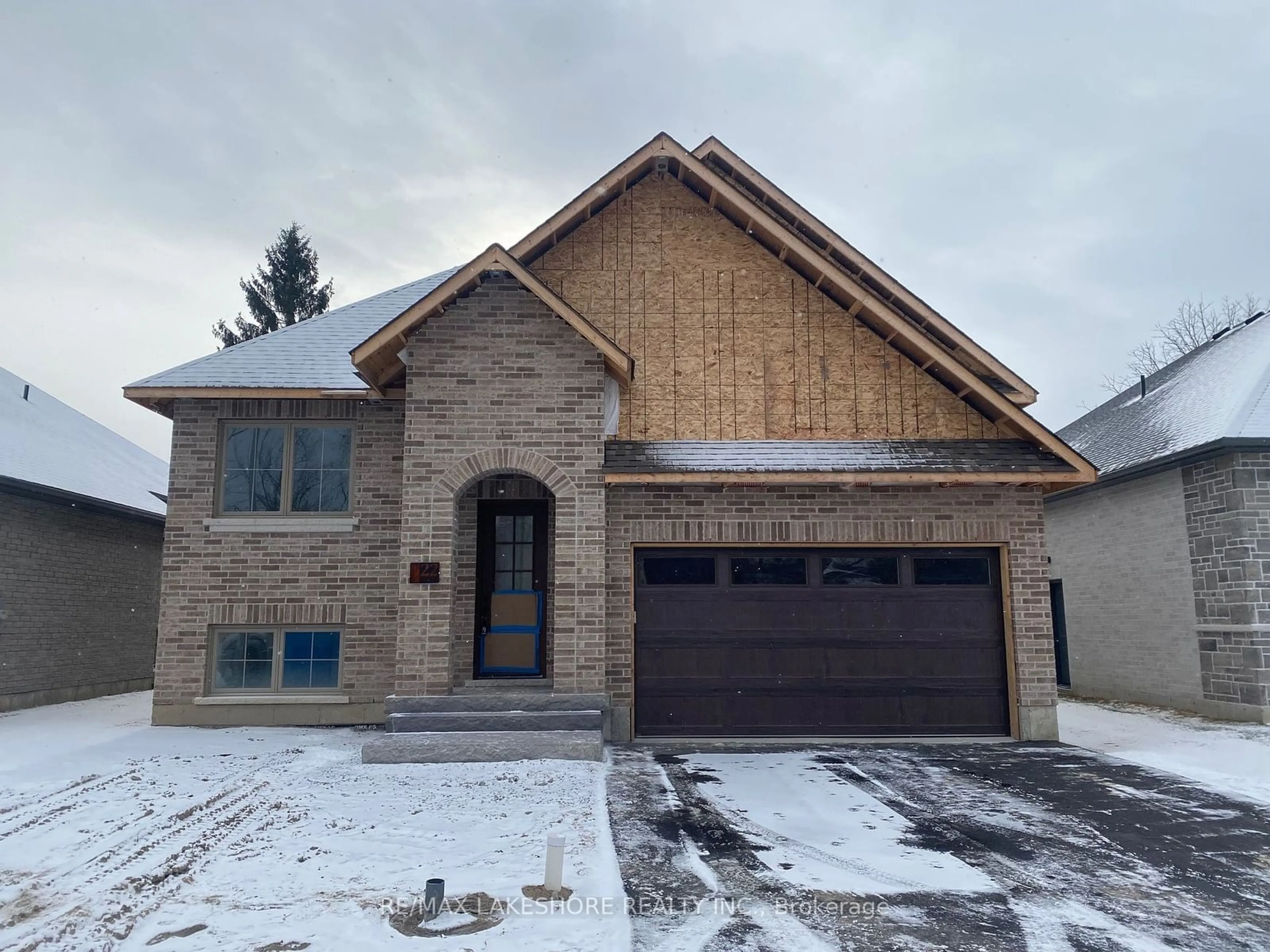 Home with brick exterior material, street for 22-1000 D'ARCY St, Cobourg Ontario K9A 4B6