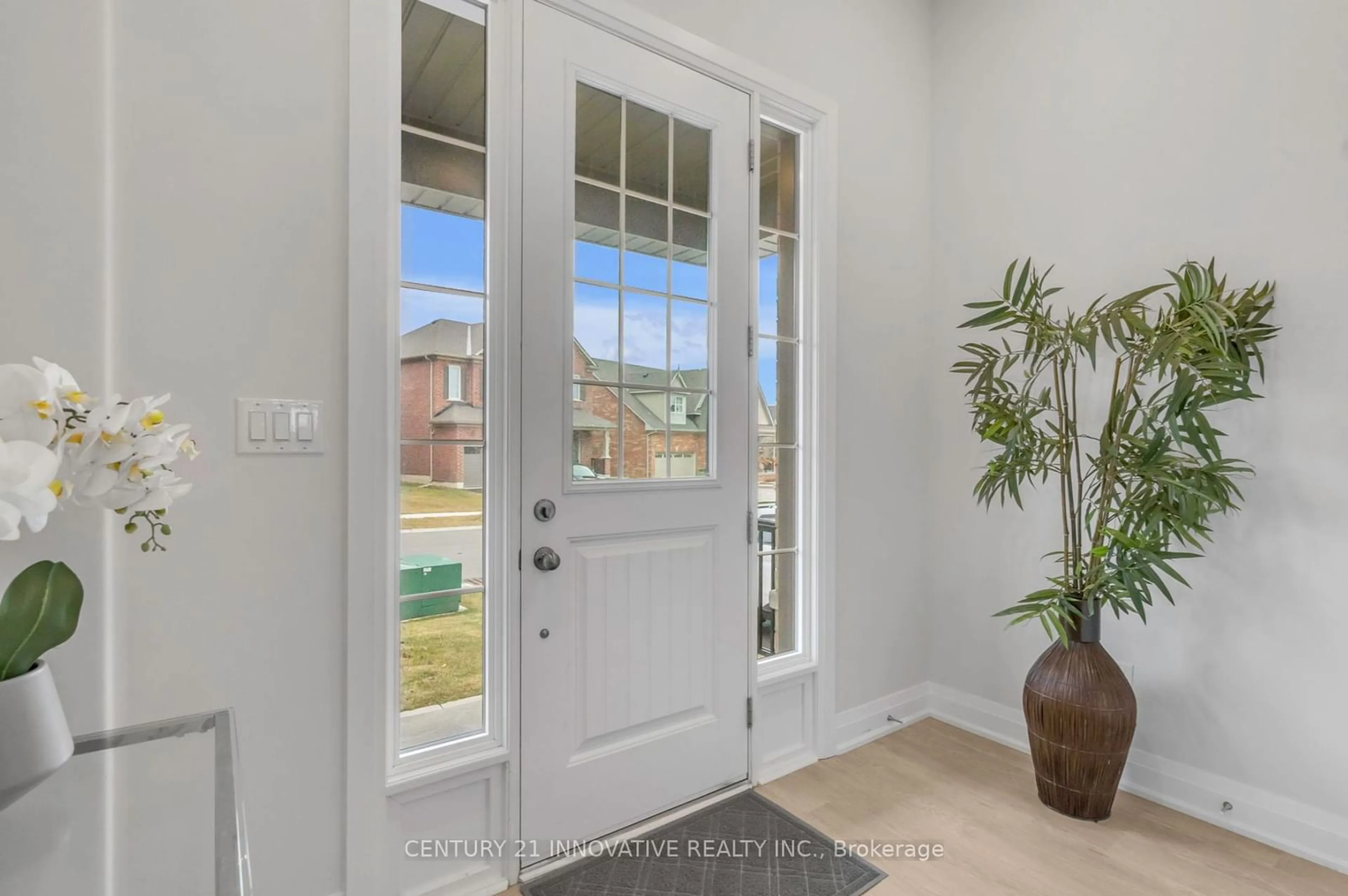 Indoor entryway for 12 Fairhurst St, Port Hope Ontario L1A 0E4