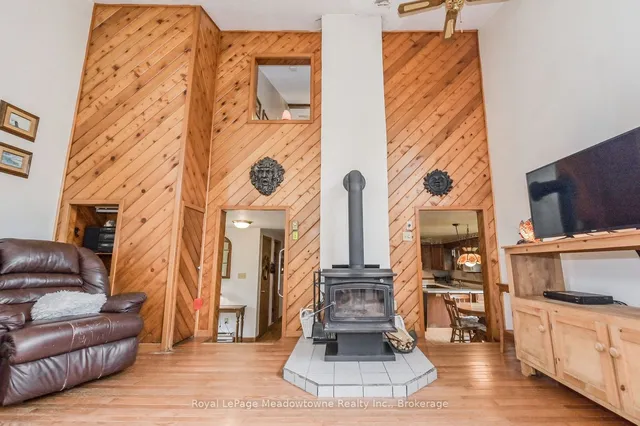Additional property image - 8633 30 SIDEROAD