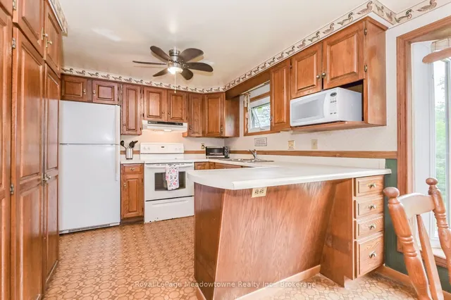 Additional property image - 8633 30 SIDEROAD