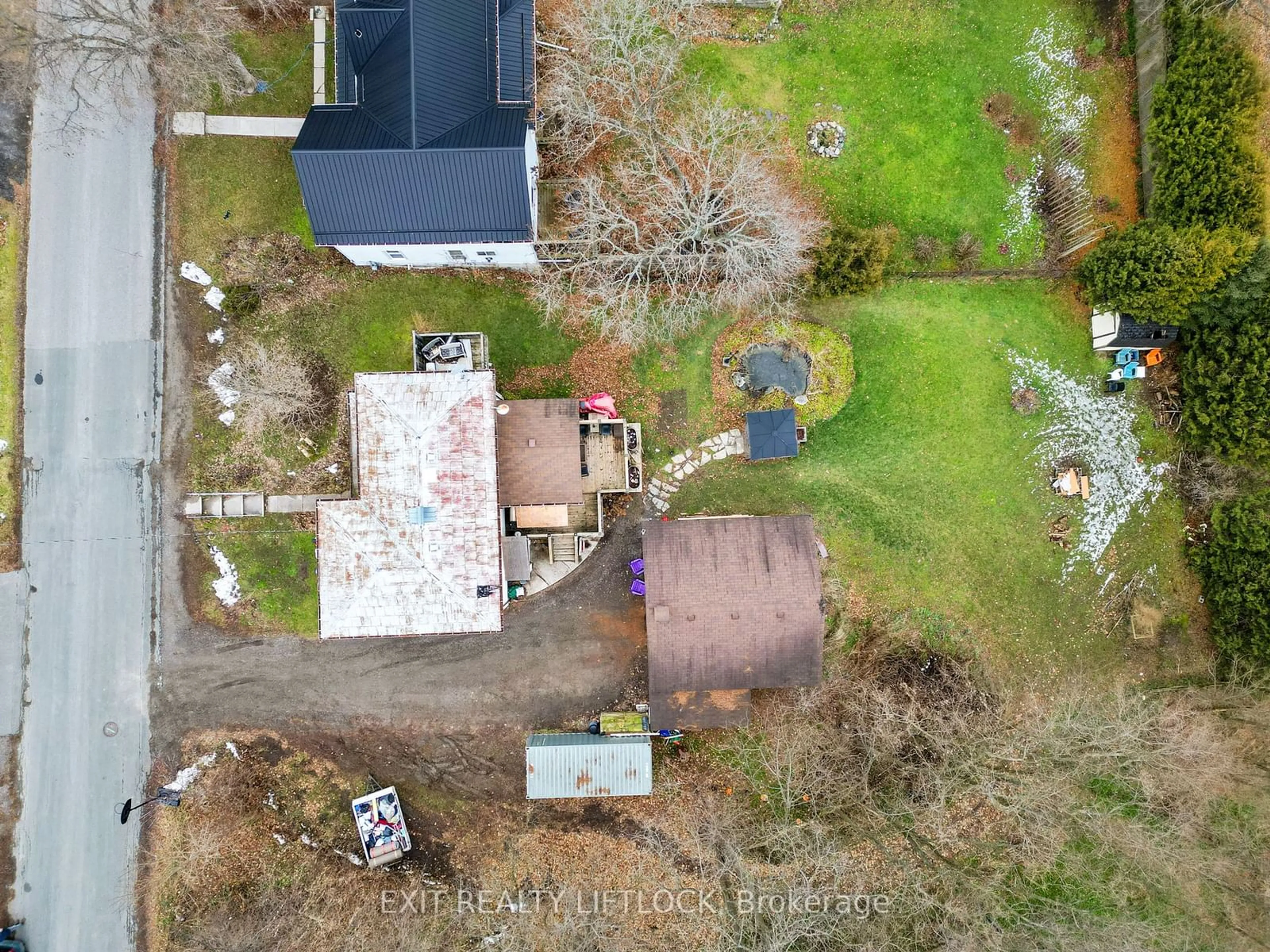 A pic from outside/outdoor area/front of a property/back of a property/a pic from drone, unknown for 14 Walter St, Trent Hills Ontario K0K 3K0