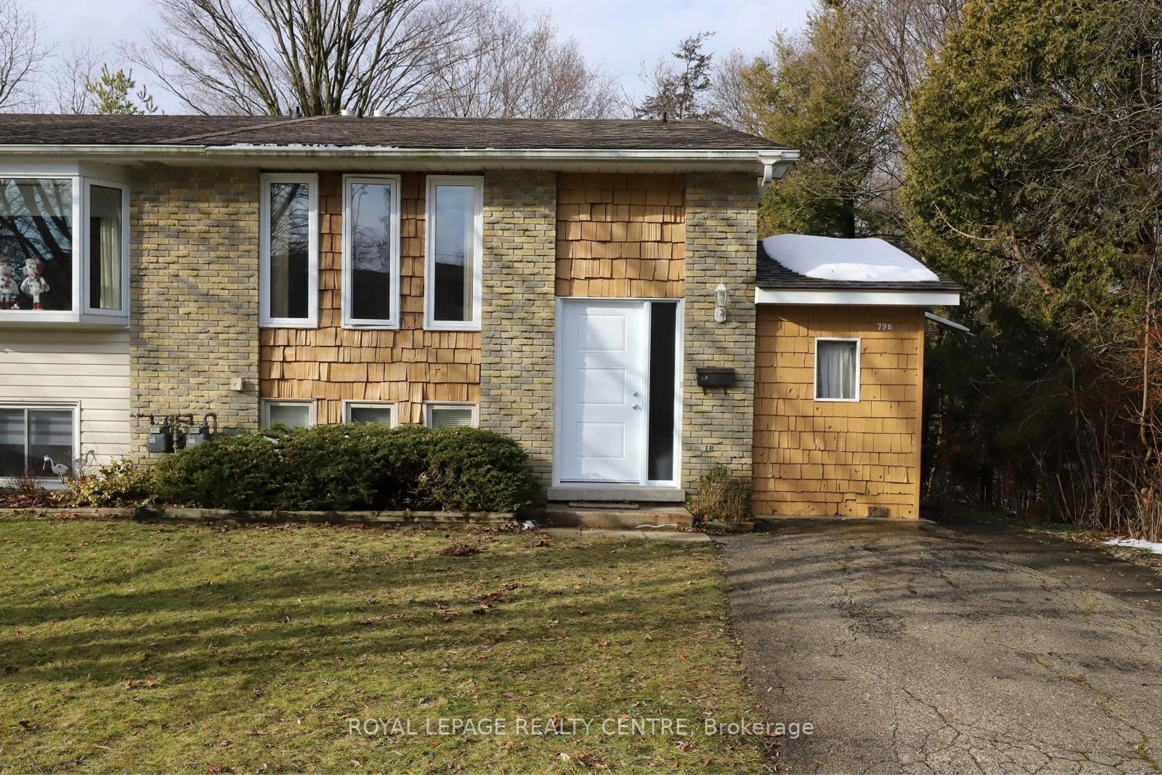 Unknown for 79B Churchill St, Waterloo Ontario N2L 2X1