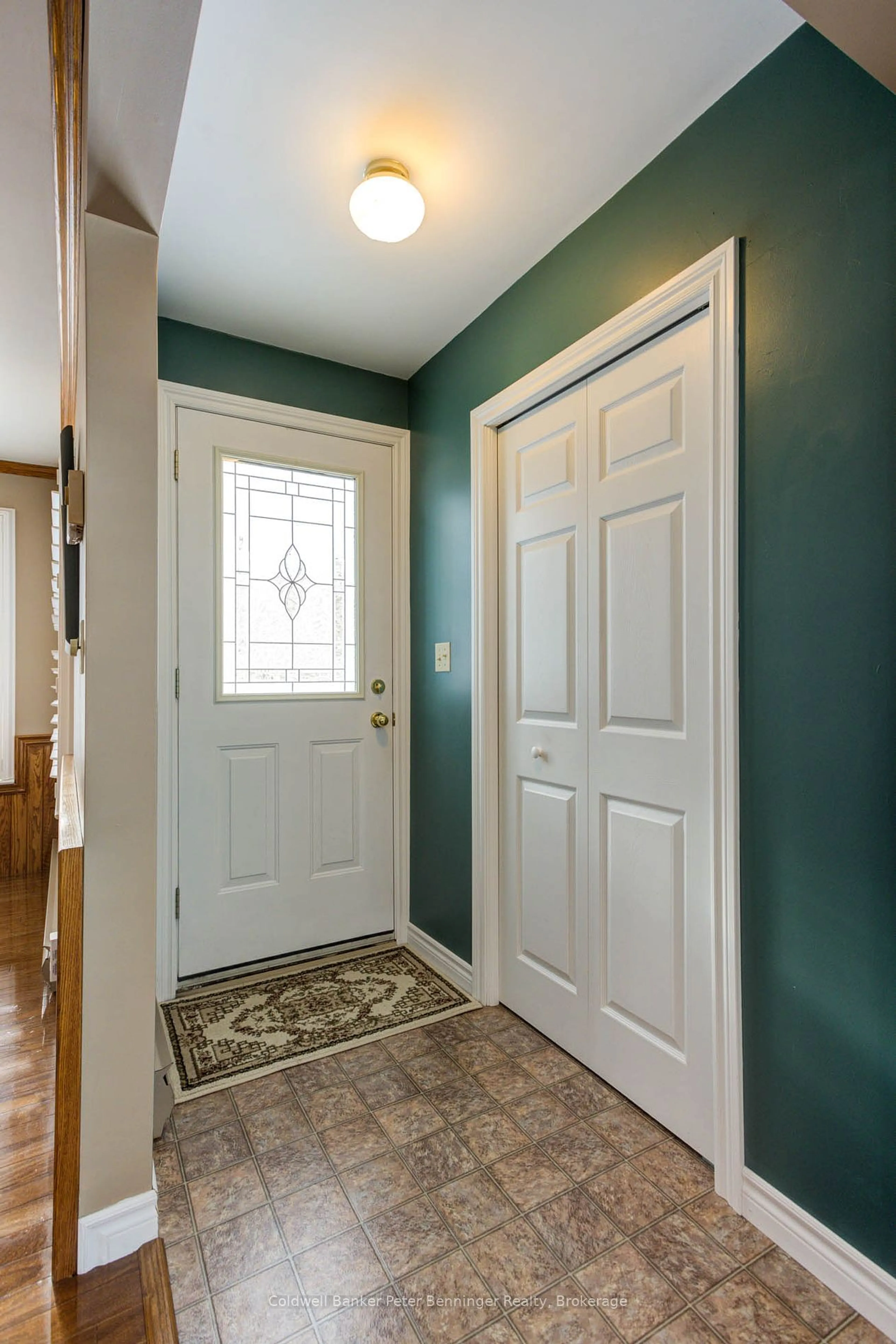 Indoor entryway for 67 Francis St, Arran-Elderslie Ontario N0H 2N0