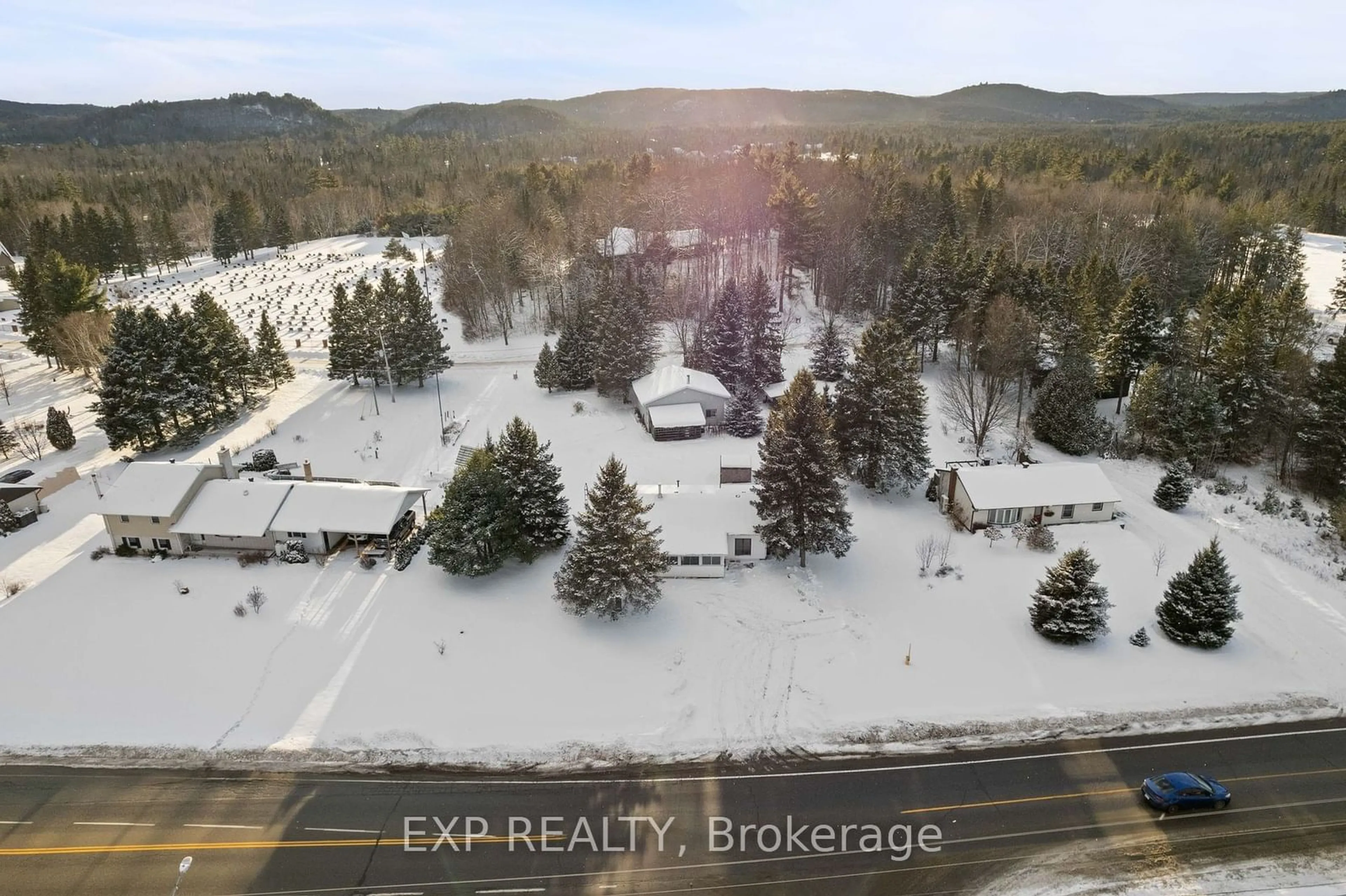 A pic from outside/outdoor area/front of a property/back of a property/a pic from drone, unknown for 370 Hastings St, Bancroft Ontario K0L 1C0