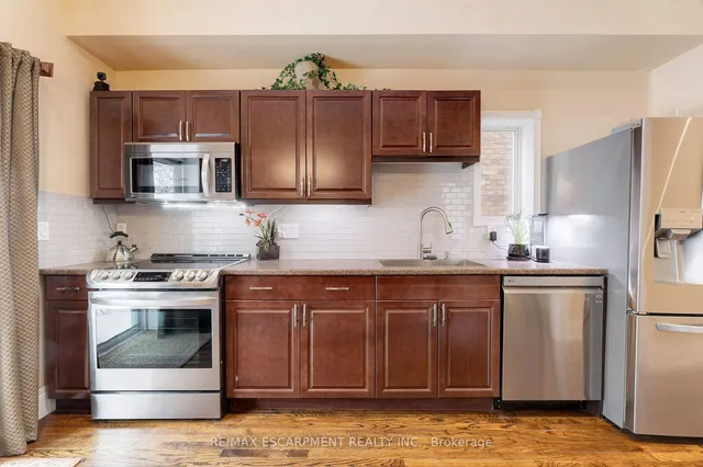 Additional property image - 80 Alanson St
