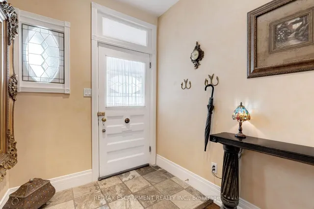 Additional property image - 80 Alanson St
