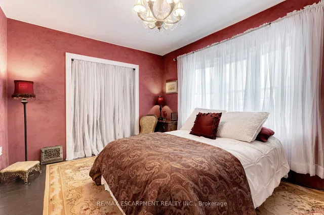 Additional property image - 80 Alanson St
