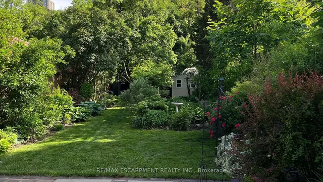 Additional property image - 80 Alanson St
