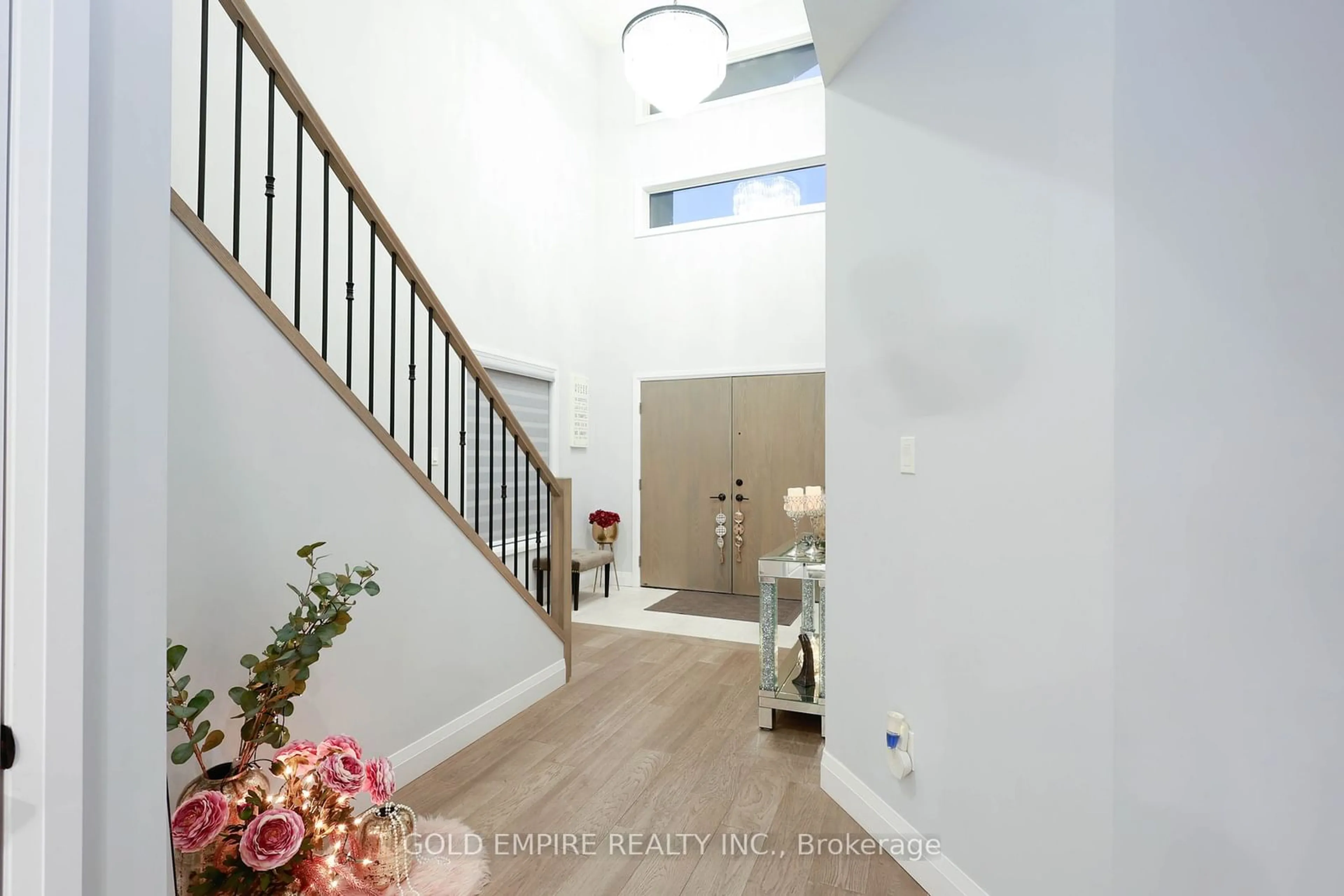 Indoor entryway for 3750 Somerston Cres, London Ontario N6L 0G4