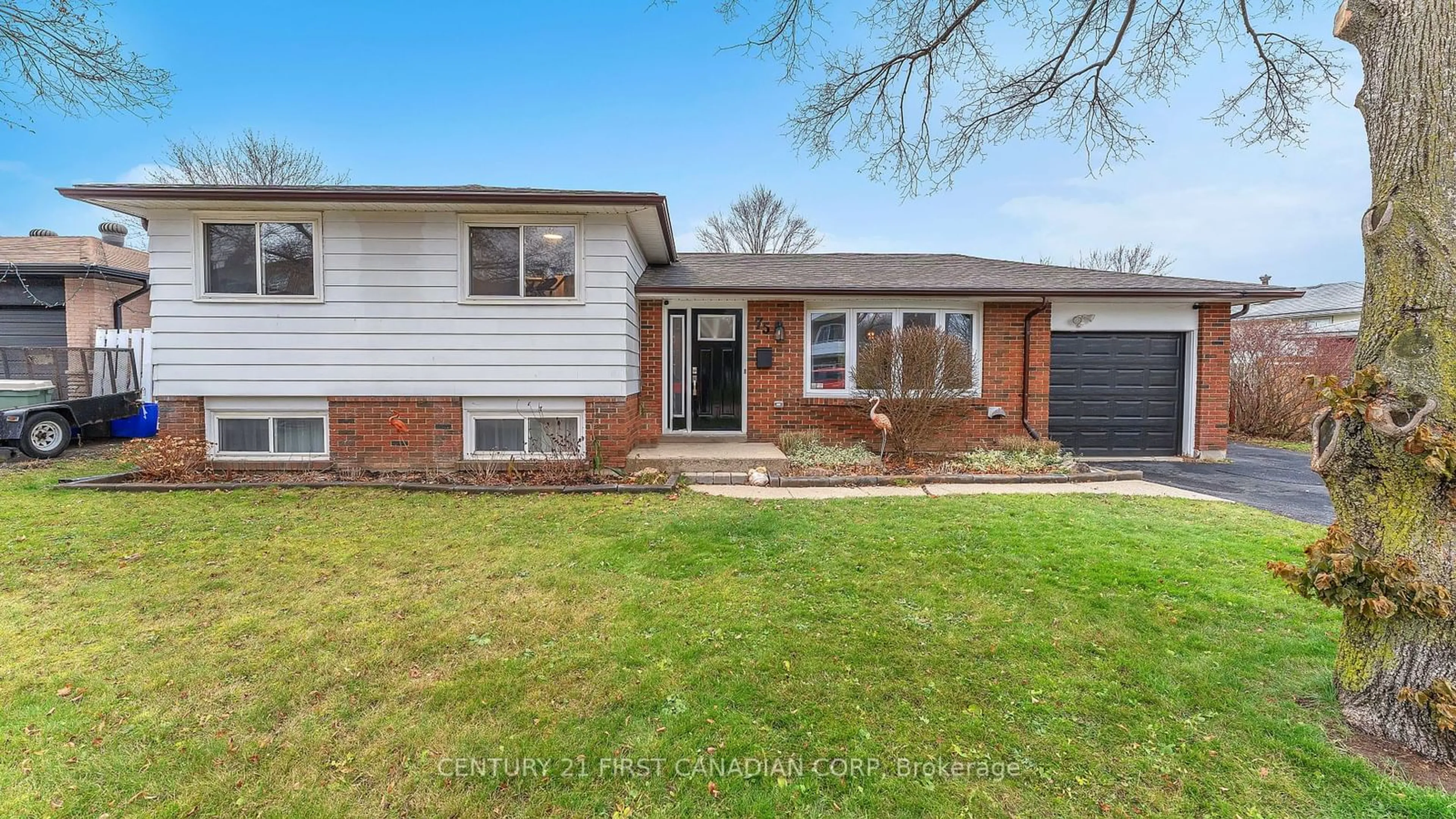 Home with brick exterior material, street for 75 Confederation Dr, St. Thomas Ontario N5P 3Y2