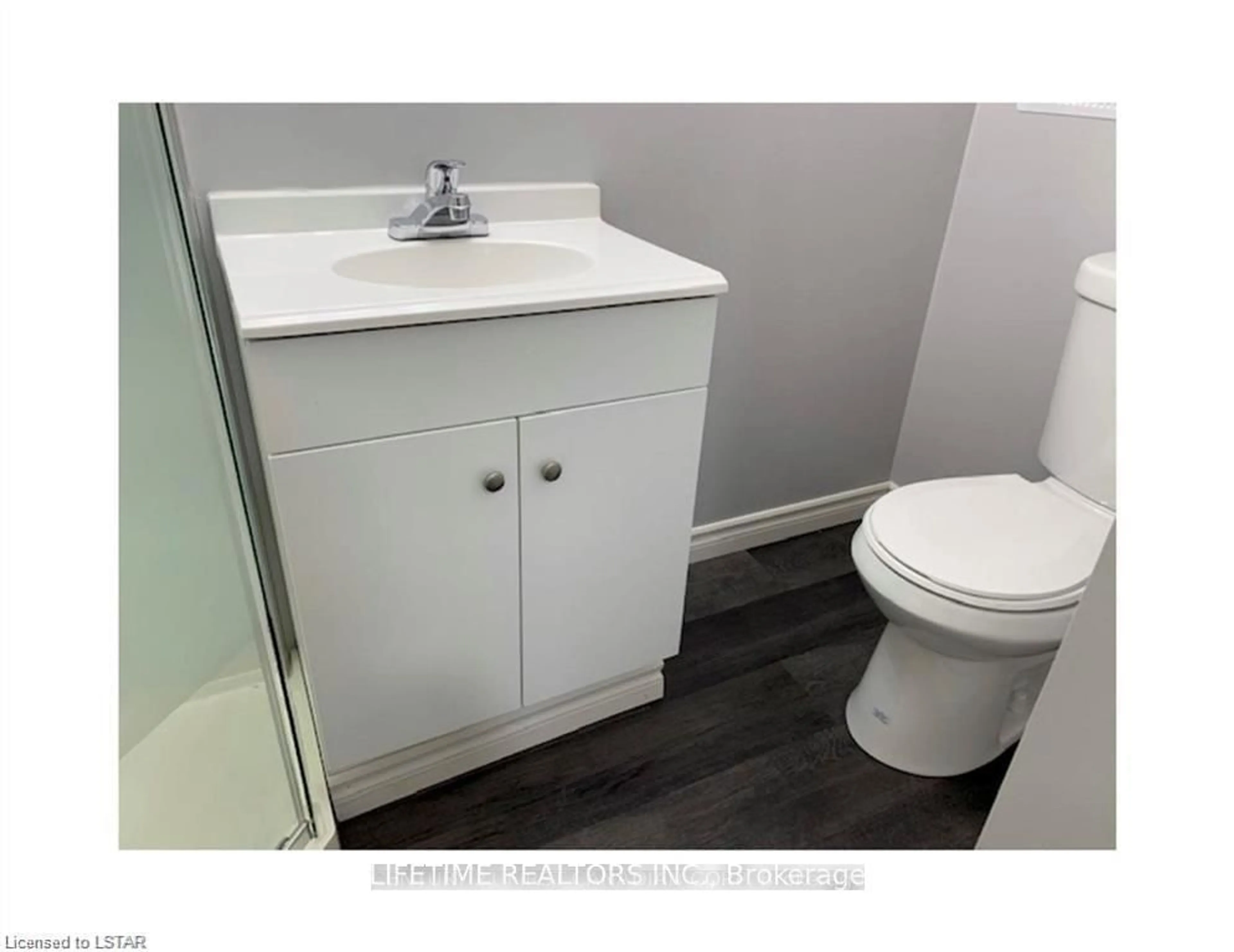 Standard bathroom, unknown for 7 Lyman St, London Ontario N5Y 1M5