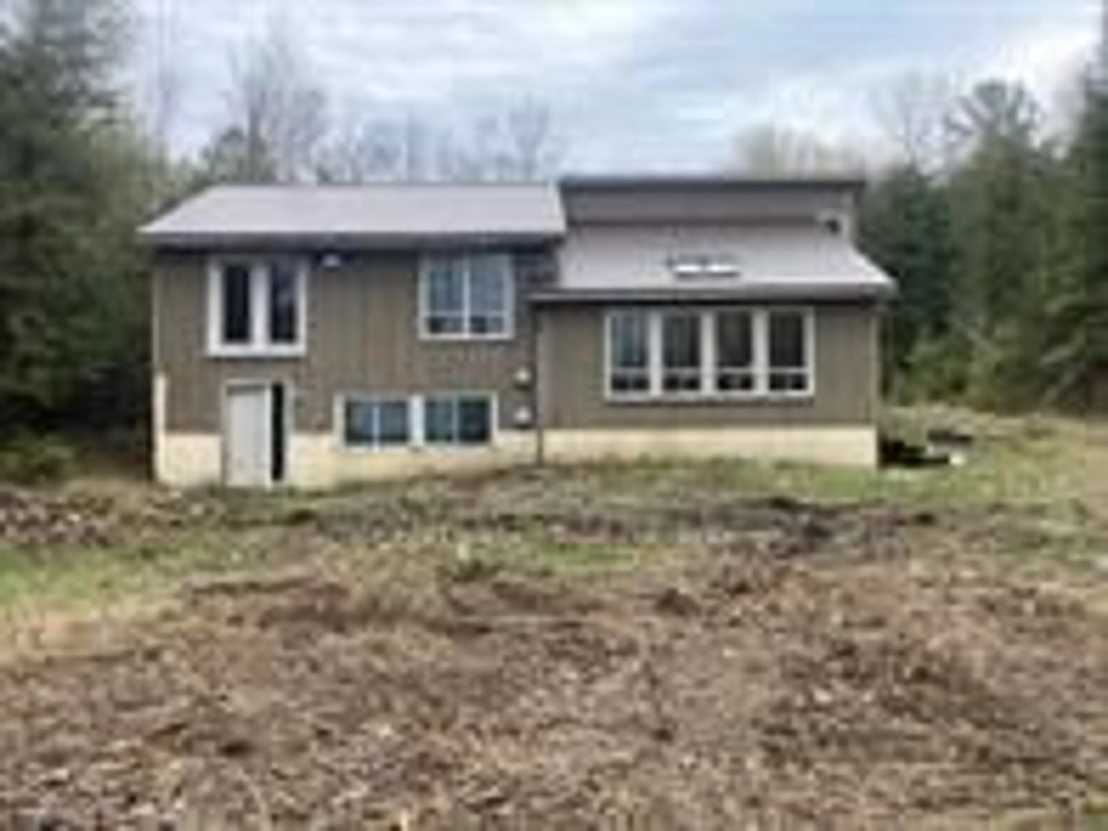 A pic from outside/outdoor area/front of a property/back of a property/a pic from drone, building for 504329 Grey Road 1 St, Georgian Bluffs Ontario N0H 2T0