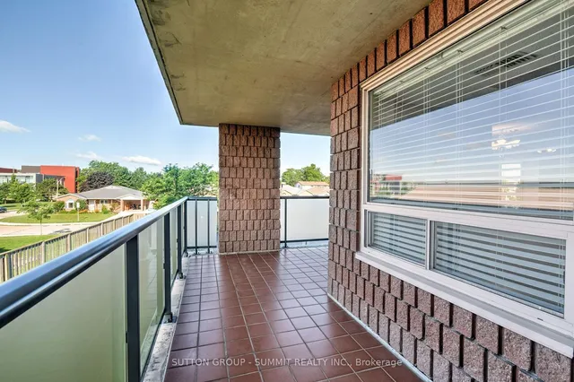 Additional property image - 870 Upper Wentworth St Unit 202