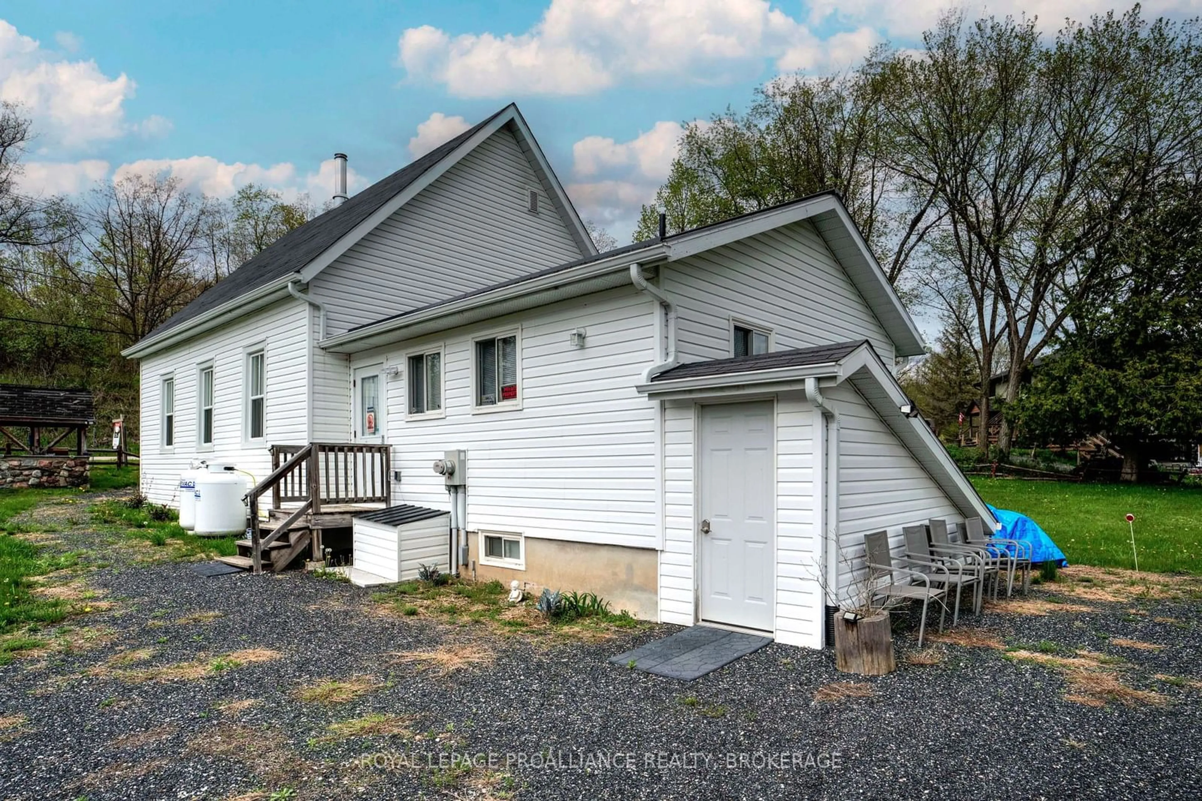 Home with vinyl exterior material, building for 1867 Crow Lake Rd, Central Frontenac Ontario K0H 2B0